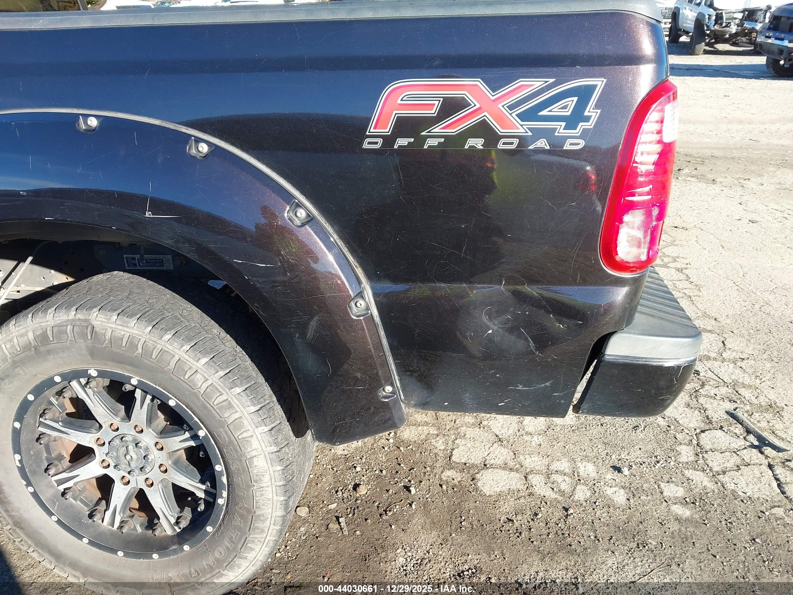FORD F-250 image 6
