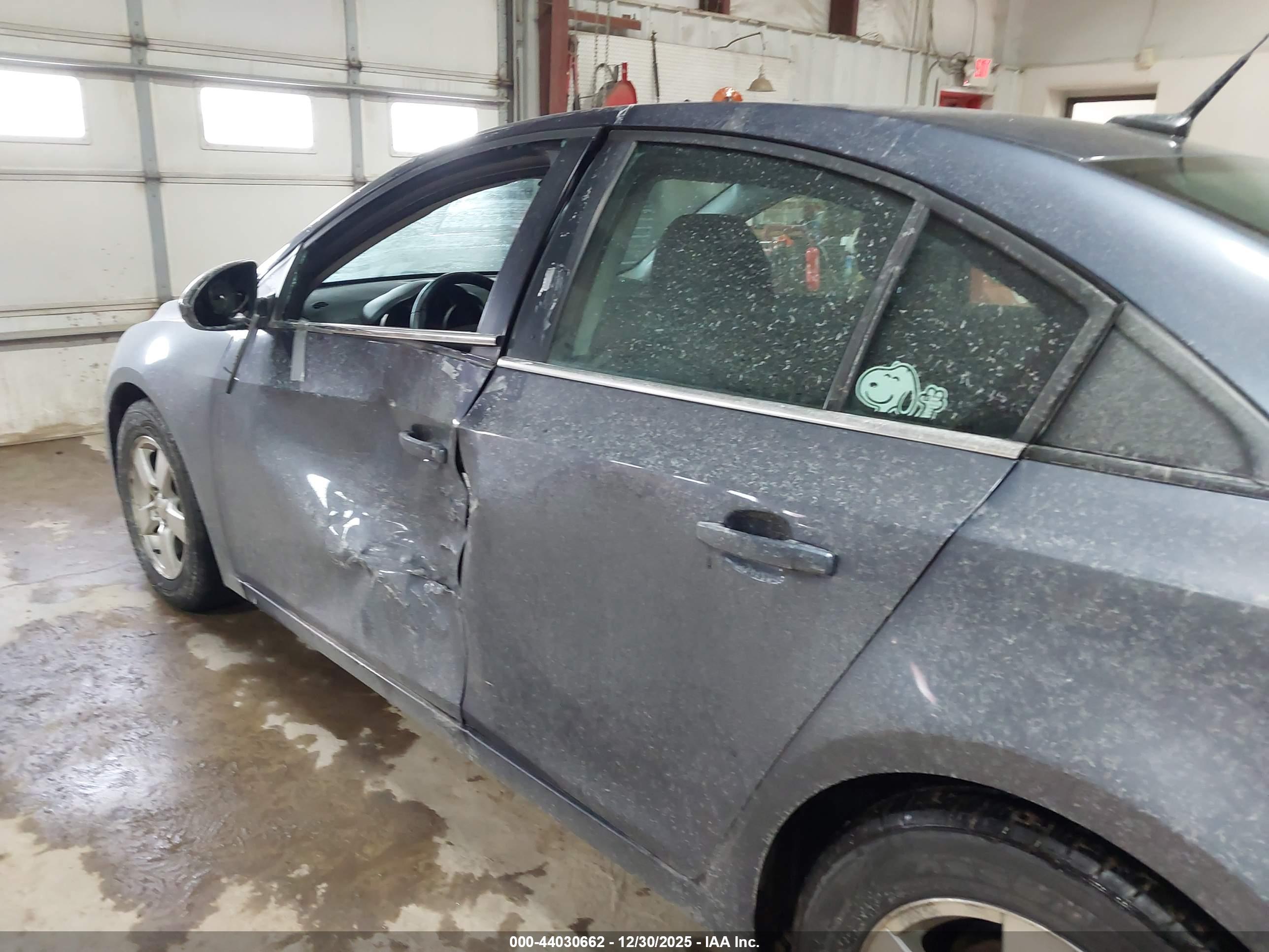 CHEVROLET CRUZE image 6