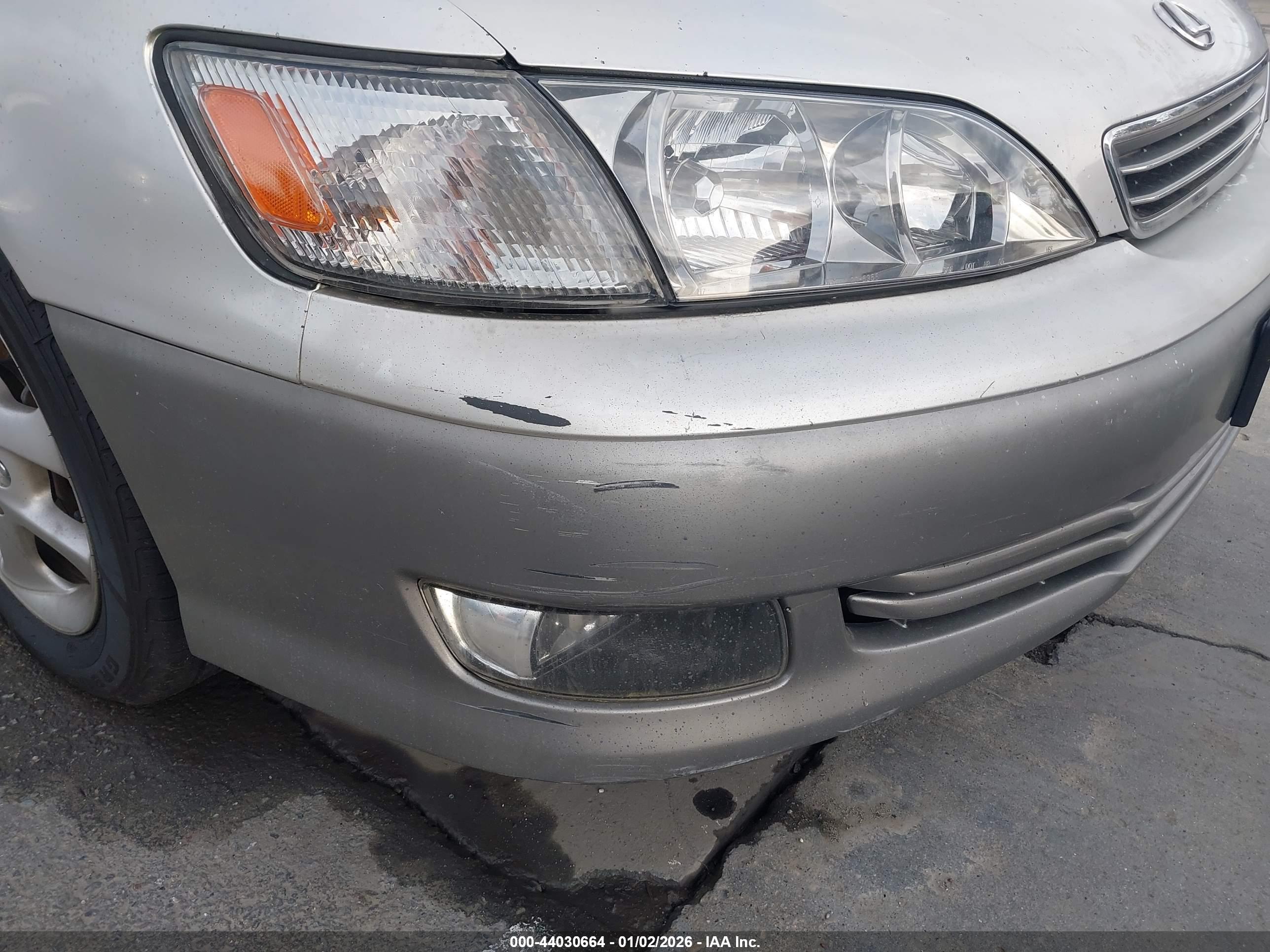 LEXUS ES image 6