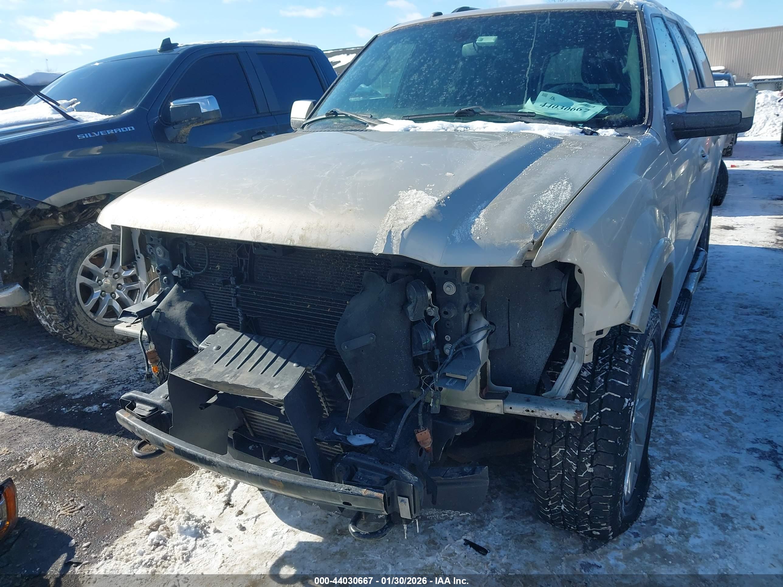 FORD EXPEDITION image 6