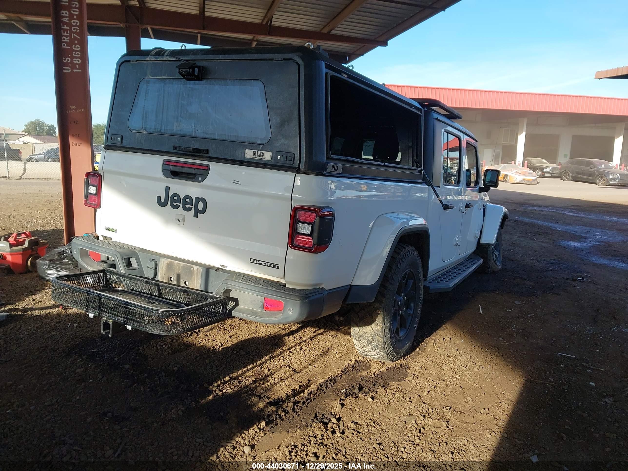 JEEP GLADIATOR image 4
