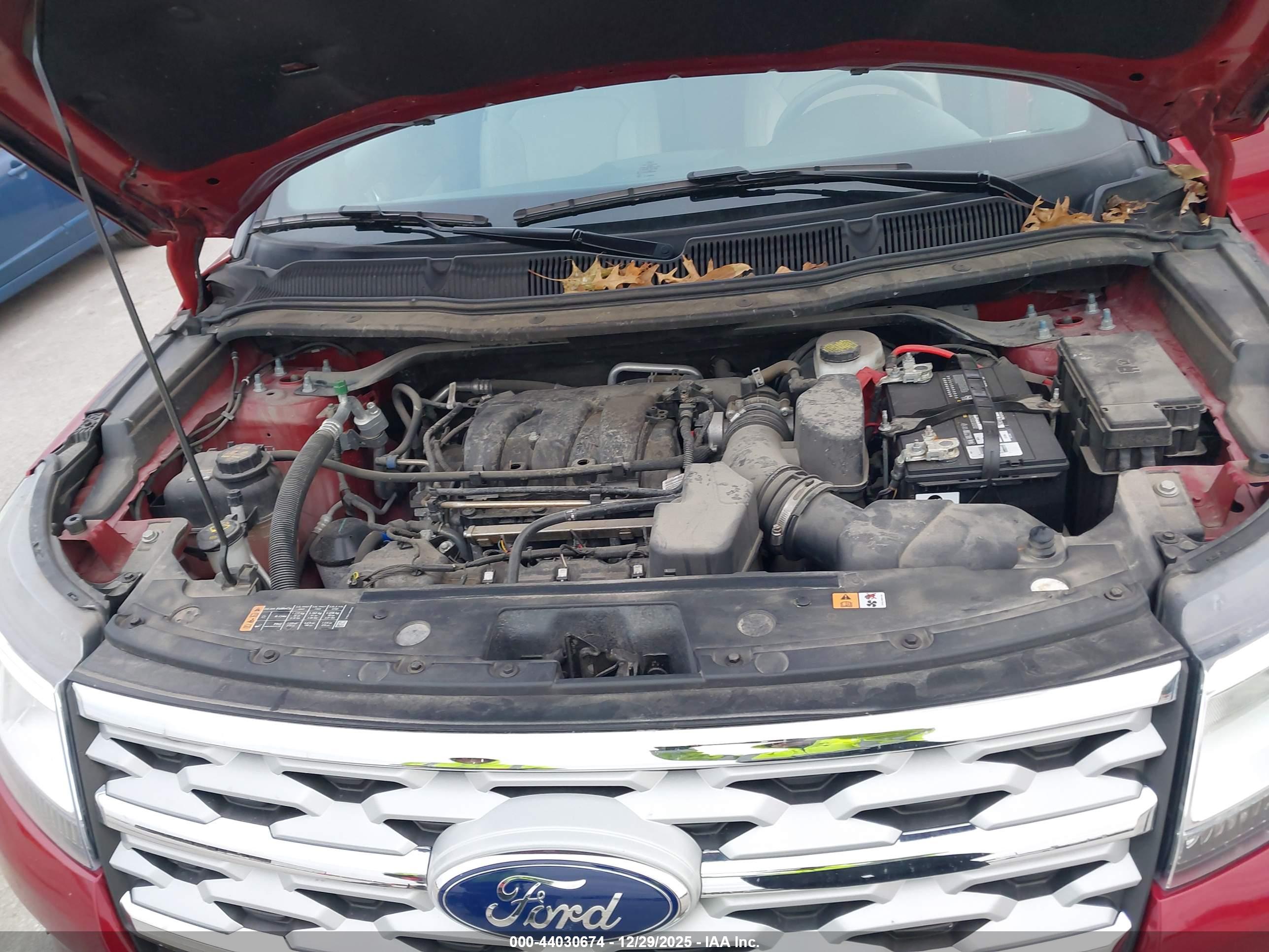 FORD EXPLORER image 10