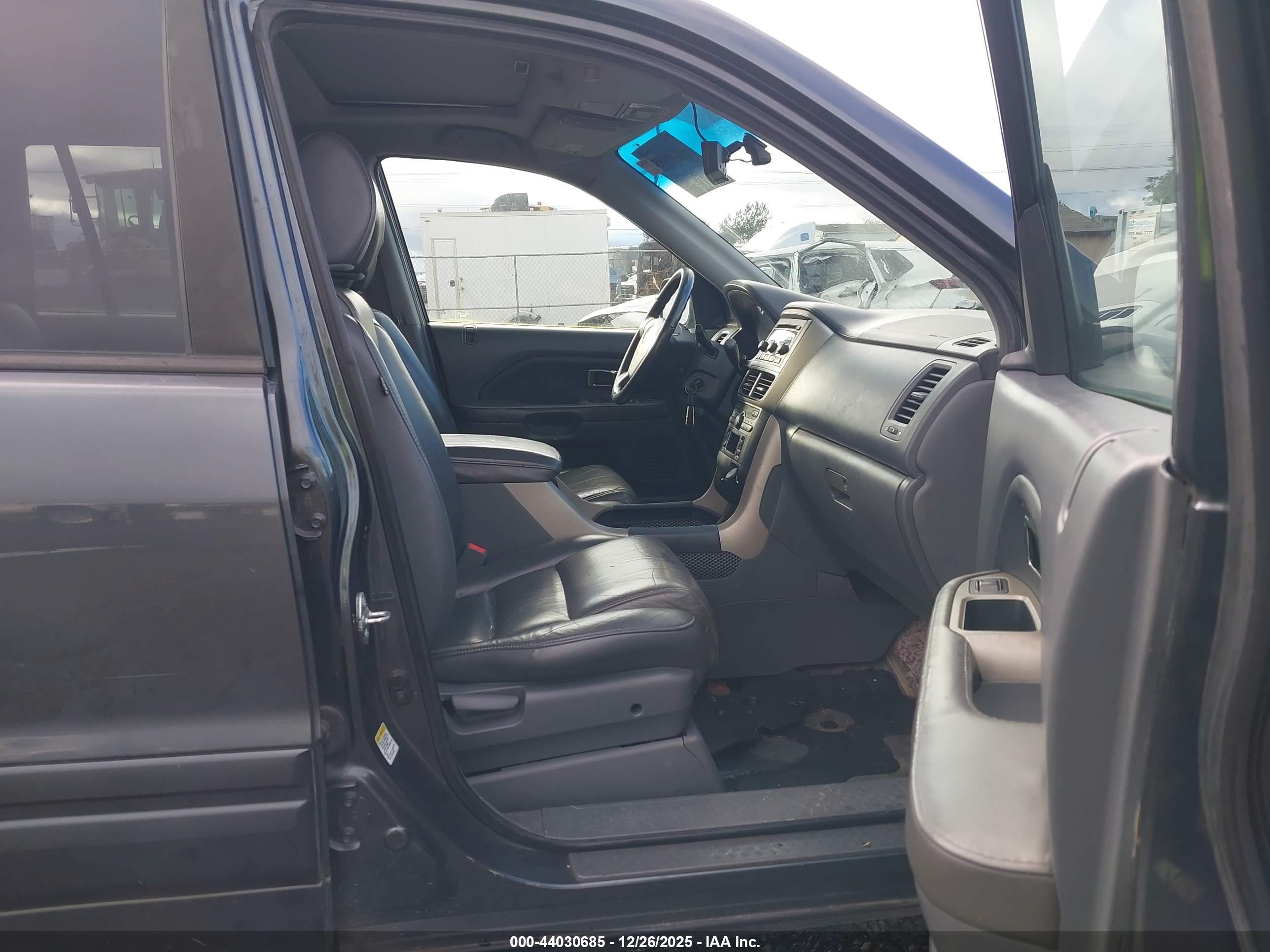 HONDA PILOT image 5