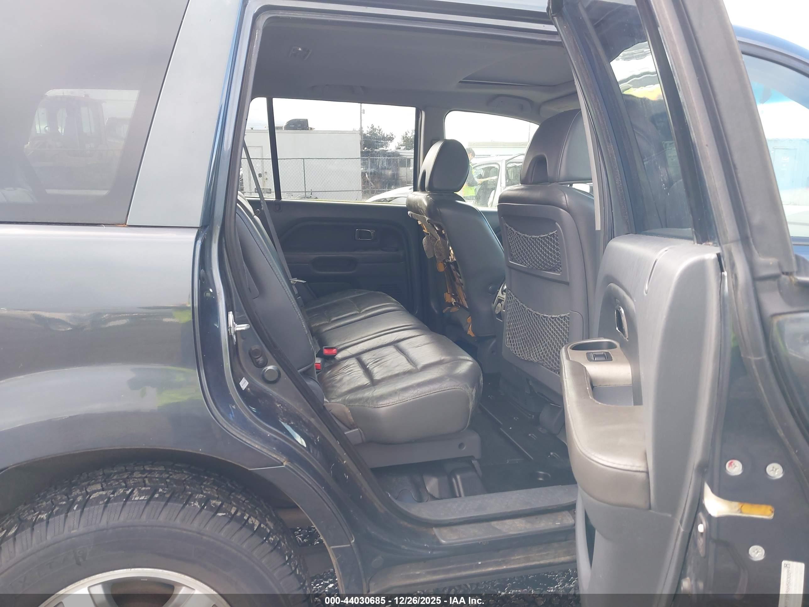 HONDA PILOT image 8