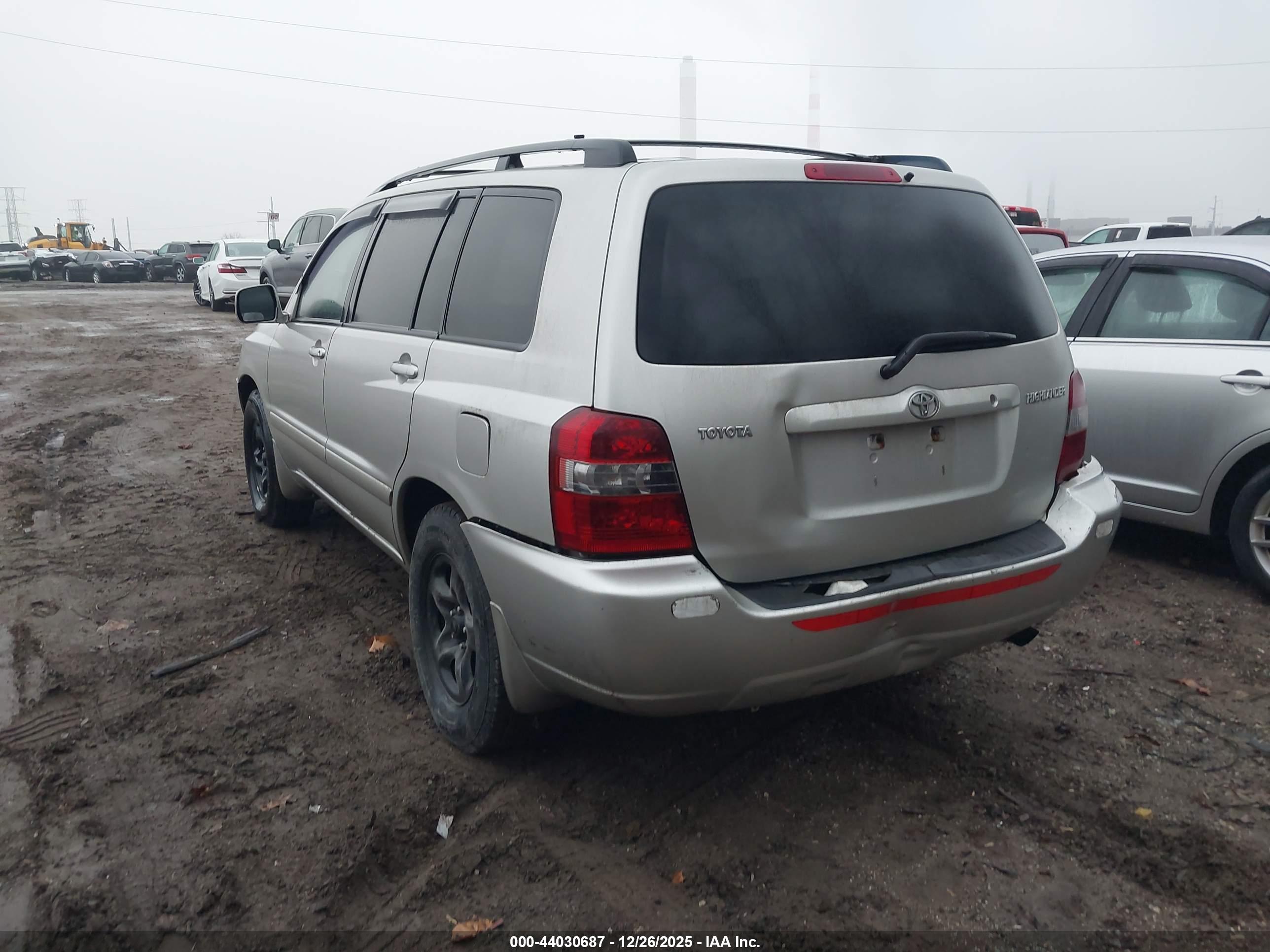 TOYOTA HIGHLANDER image 3