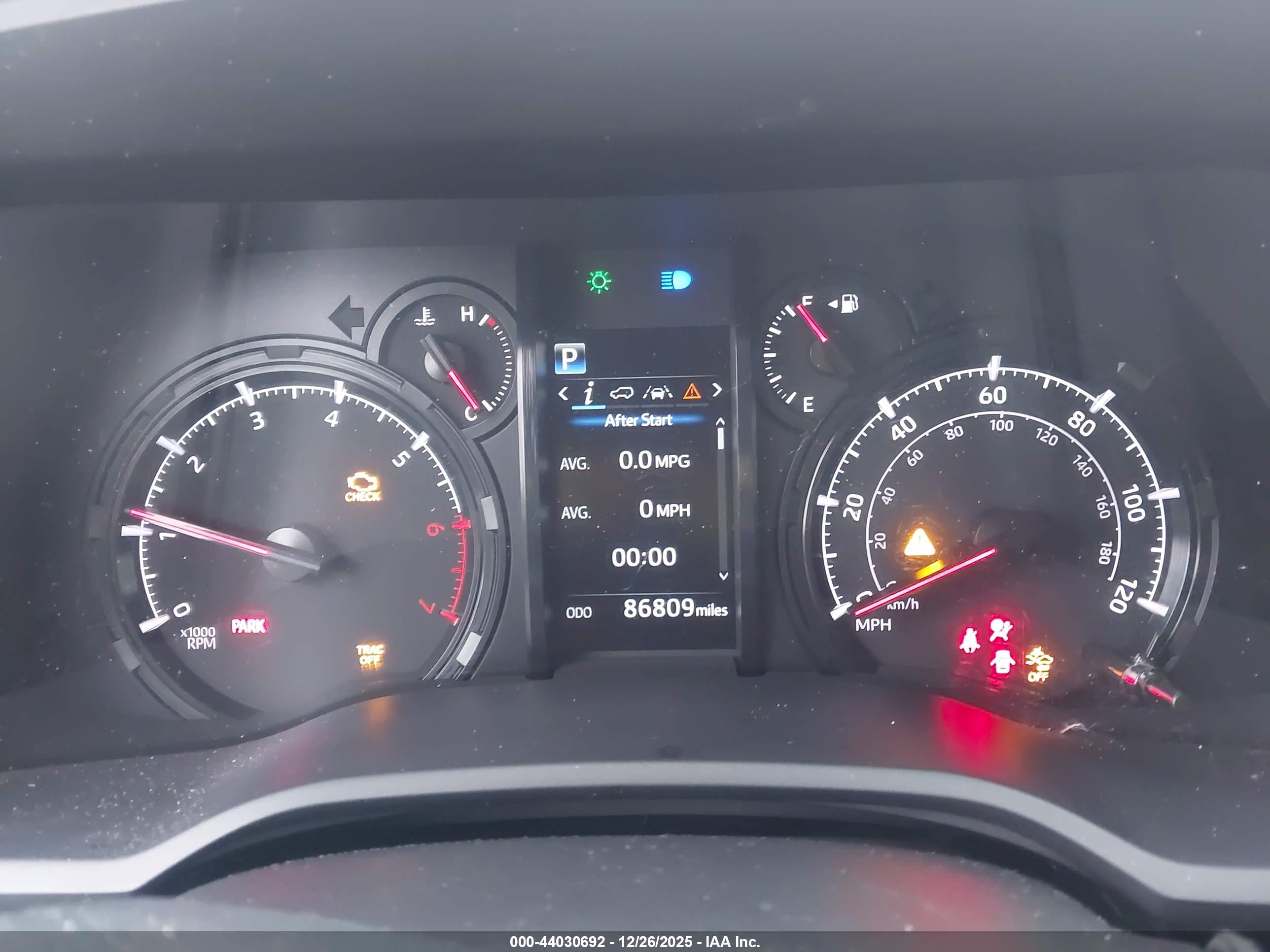 TOYOTA 4RUNNER image 7