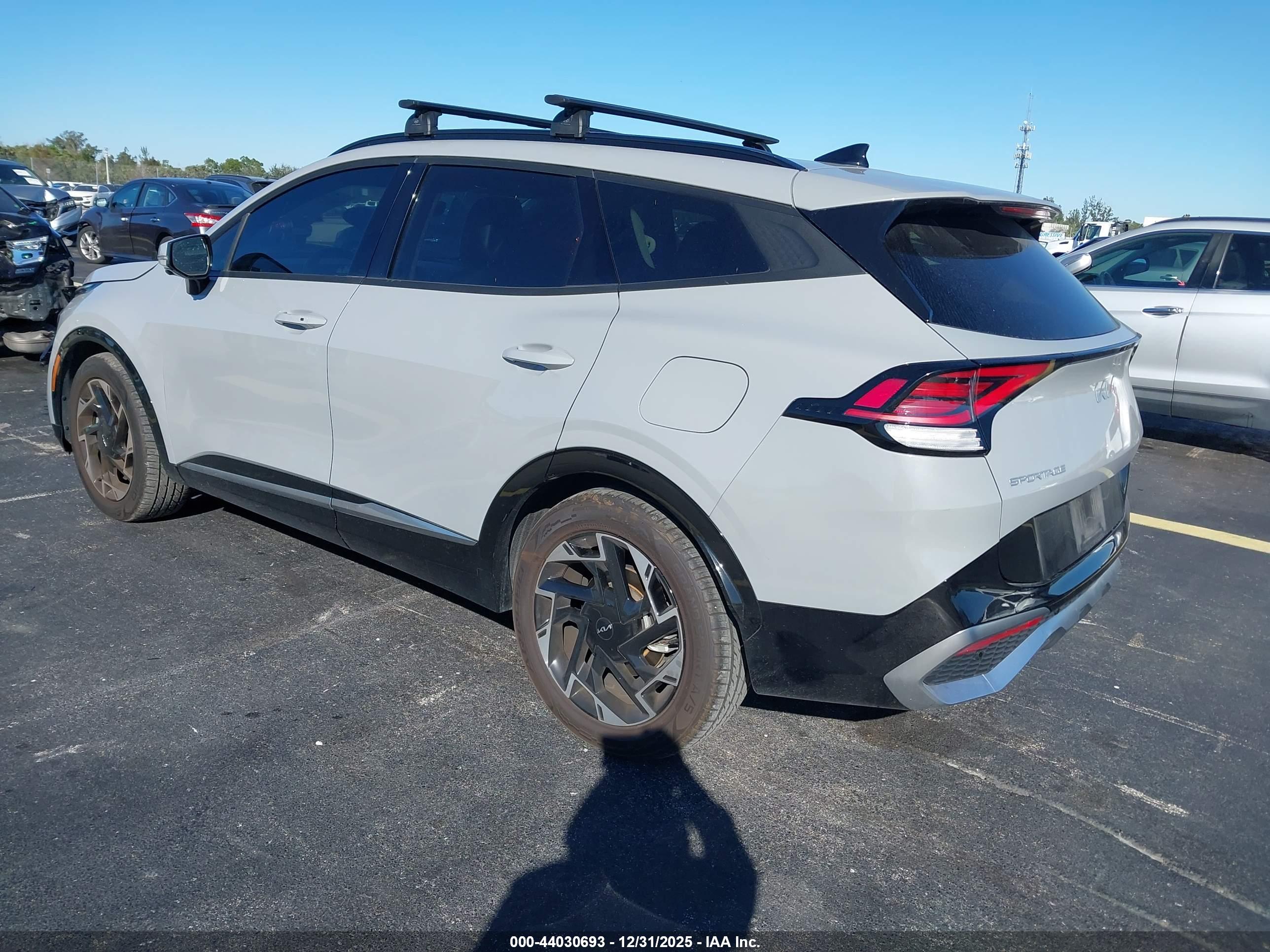 KIA SPORTAGE image 3