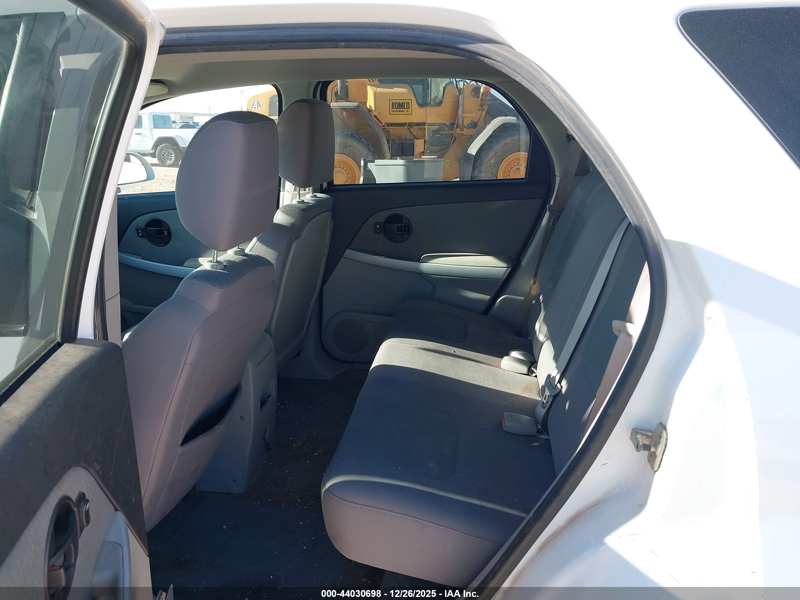 CHEVROLET EQUINOX image 8