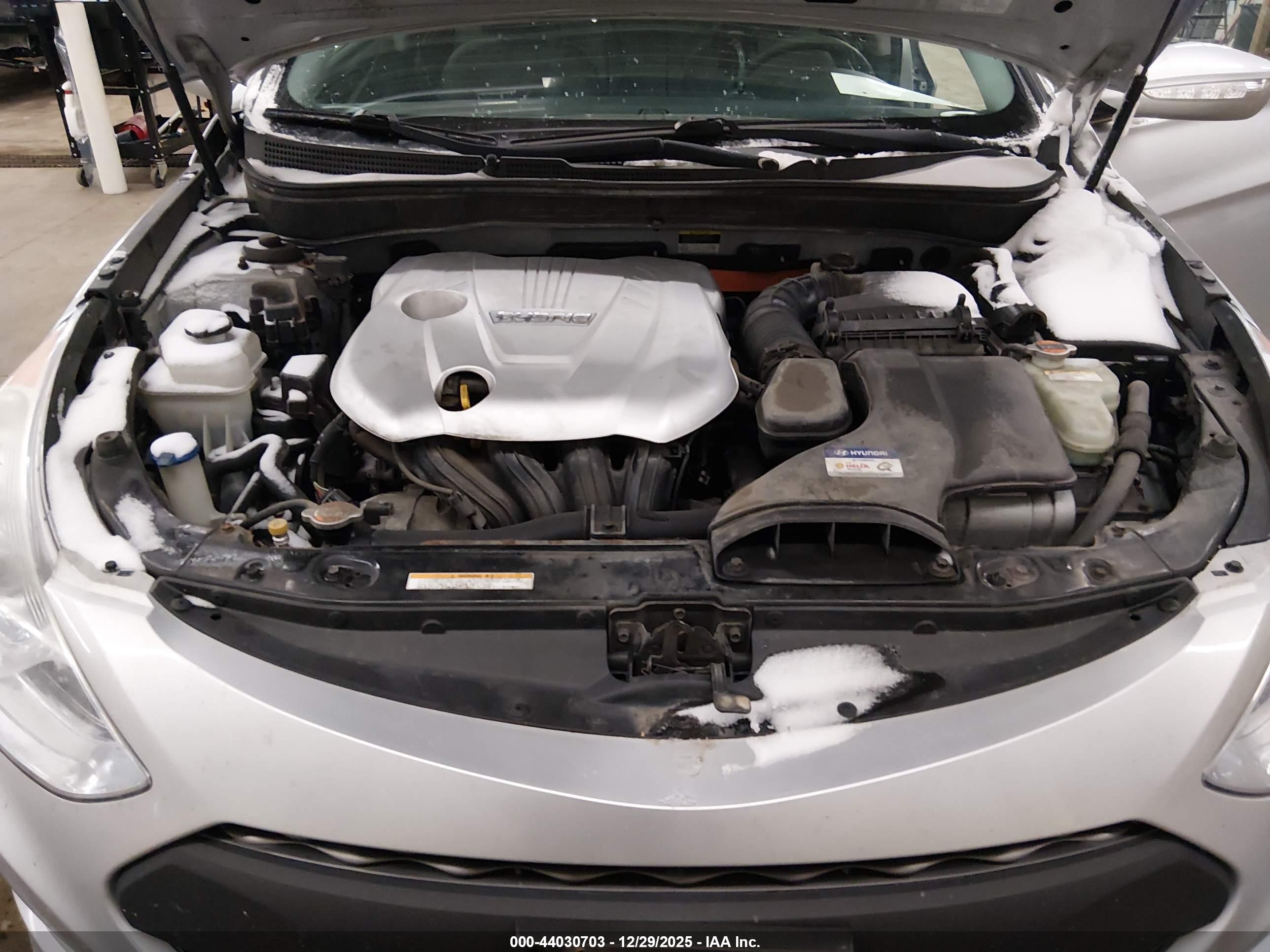 HYUNDAI SONATA image 10
