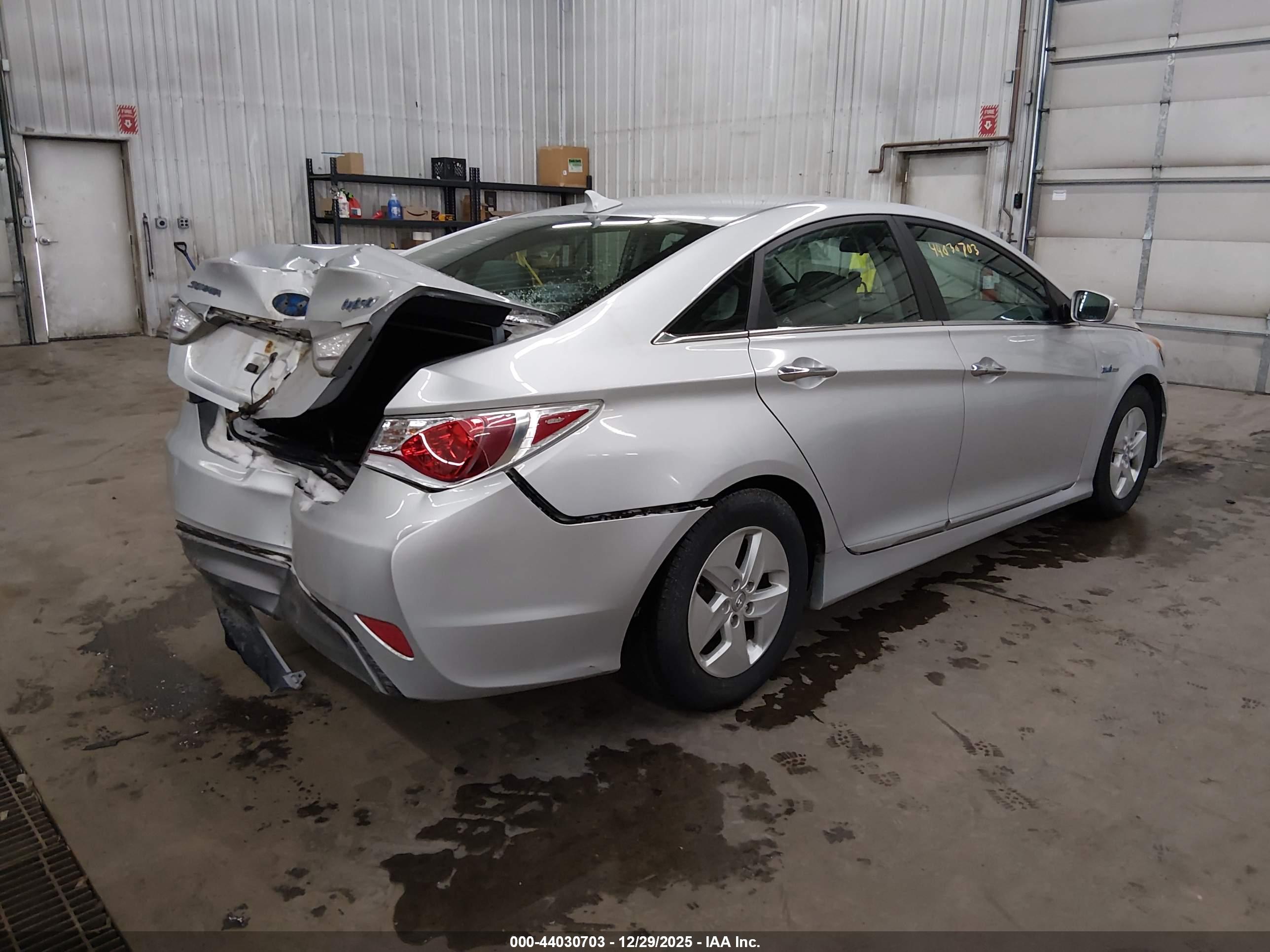 HYUNDAI SONATA image 4