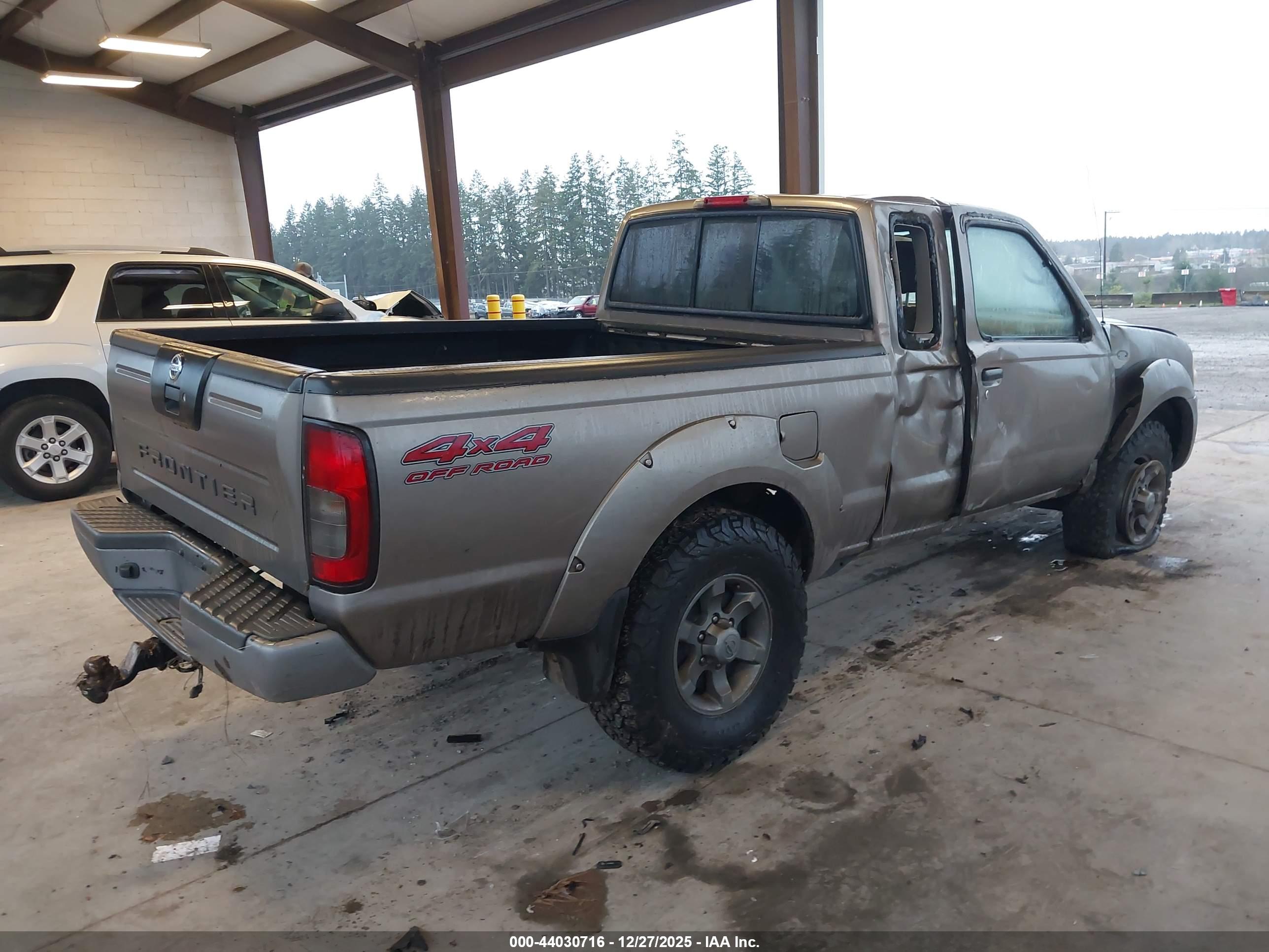 NISSAN FRONTIER image 4