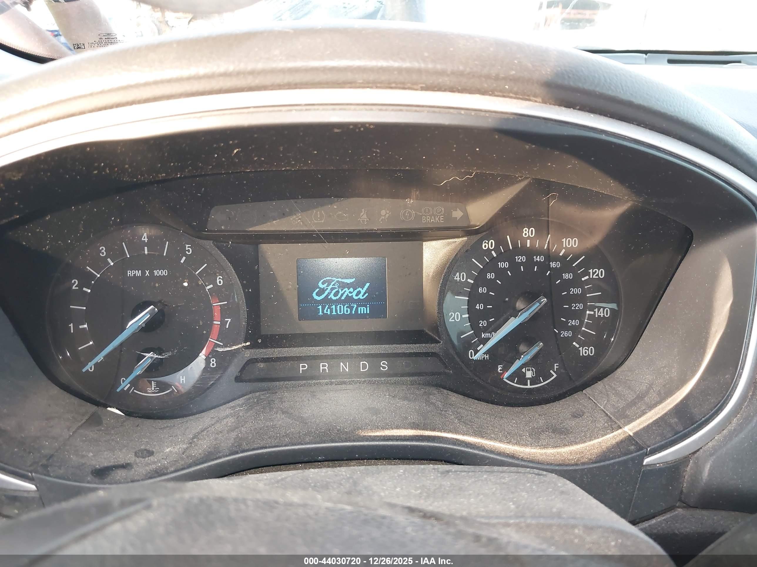 FORD FUSION image 7