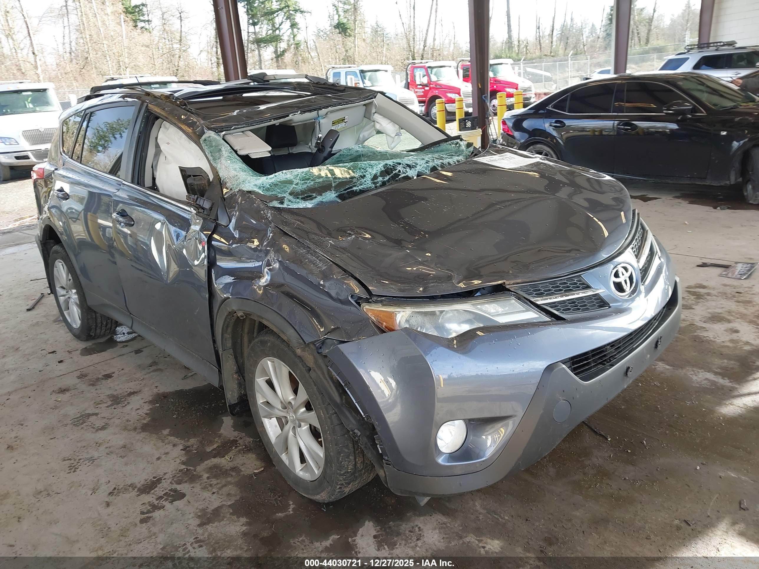 TOYOTA RAV4 image 6