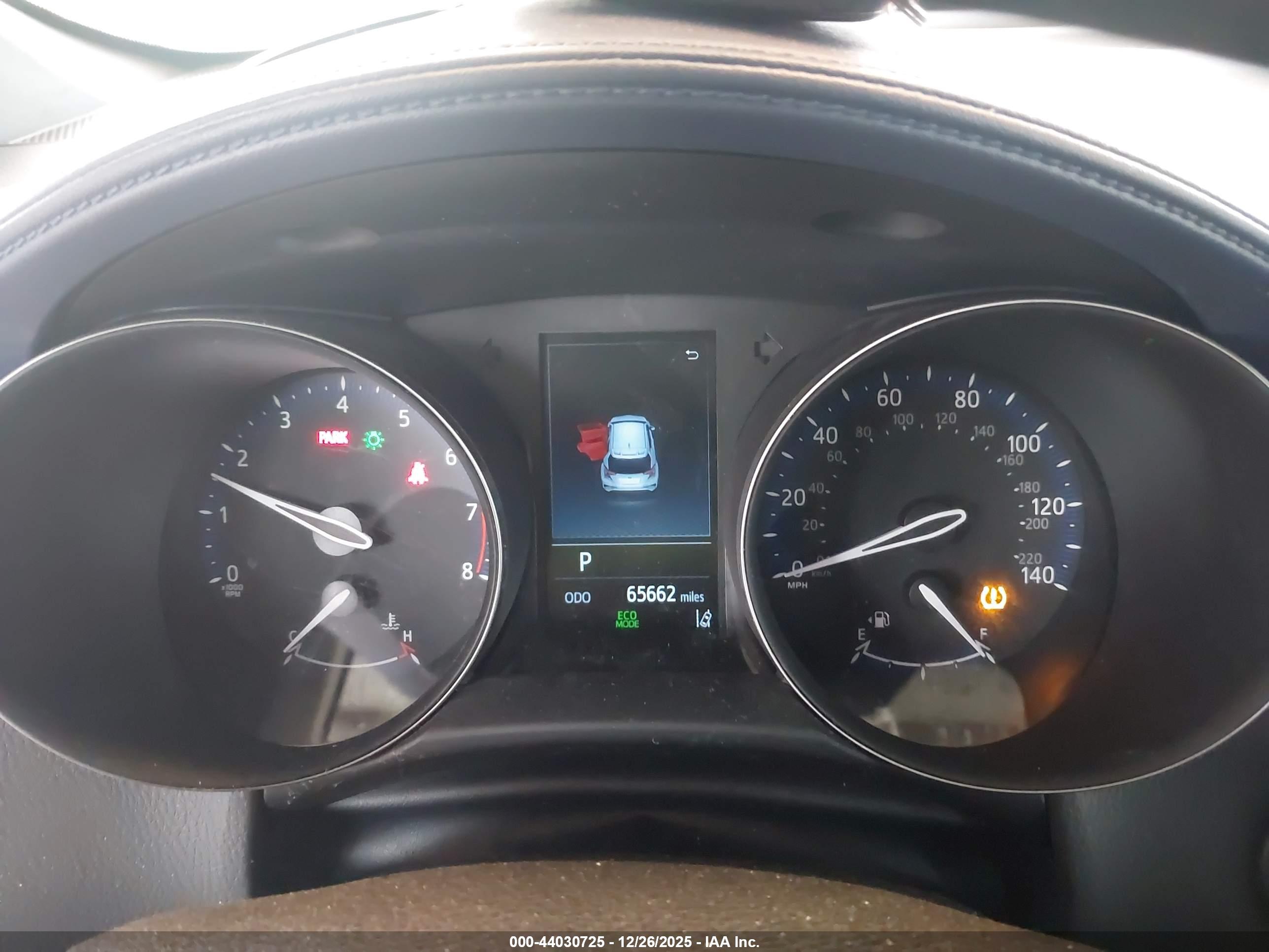 TOYOTA C-HR image 7