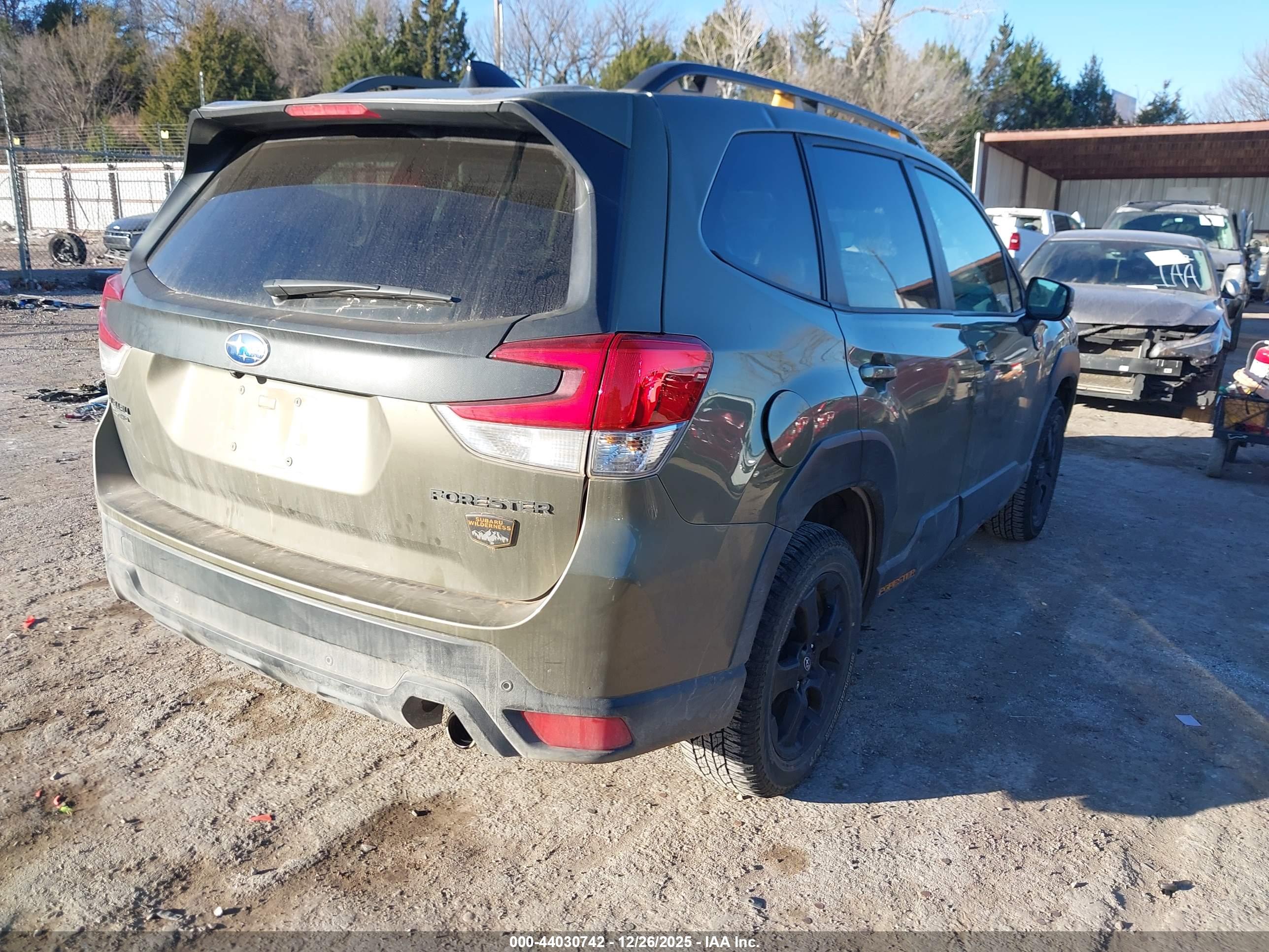 SUBARU FORESTER image 4