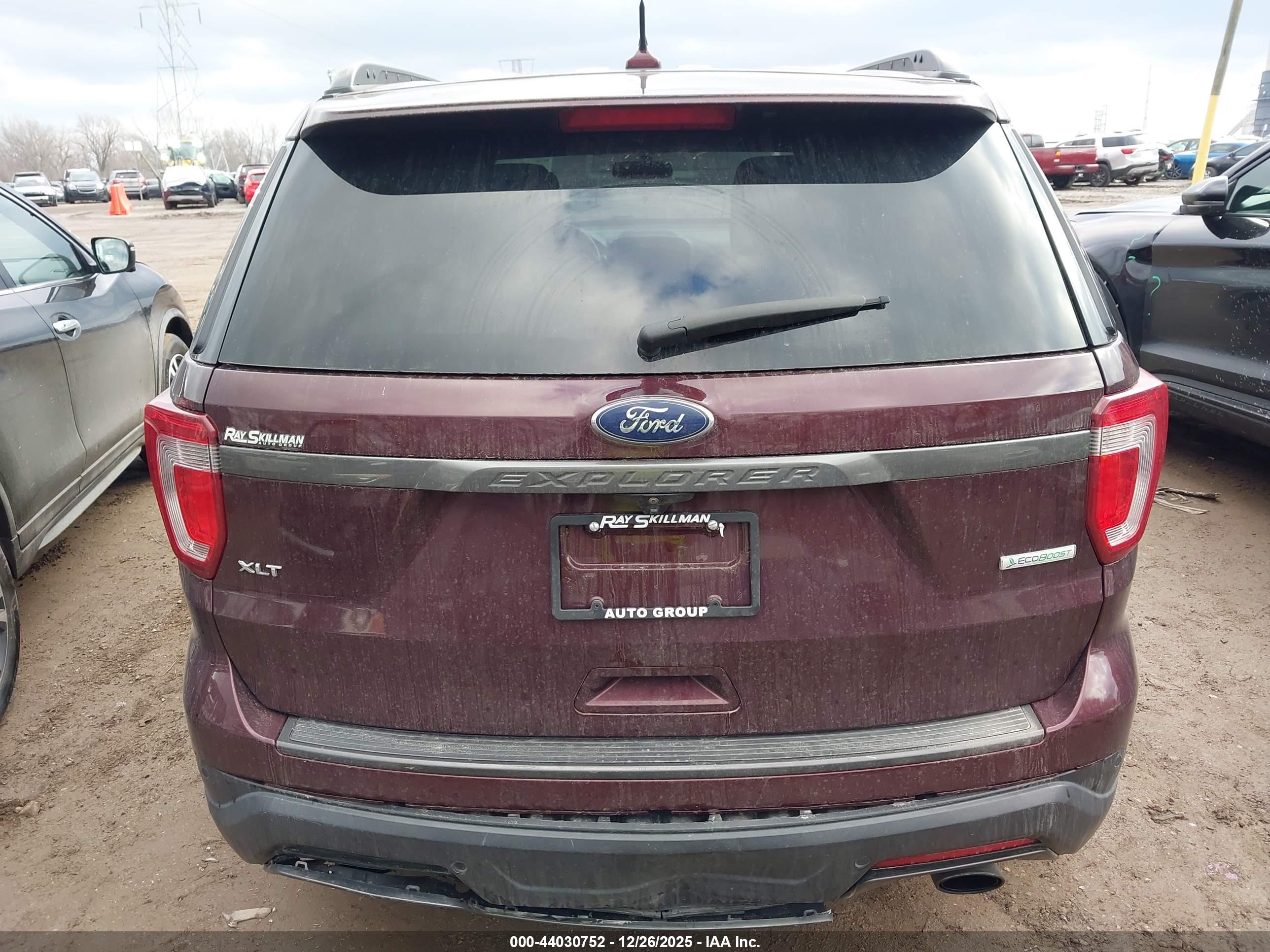 FORD EXPLORER image 6
