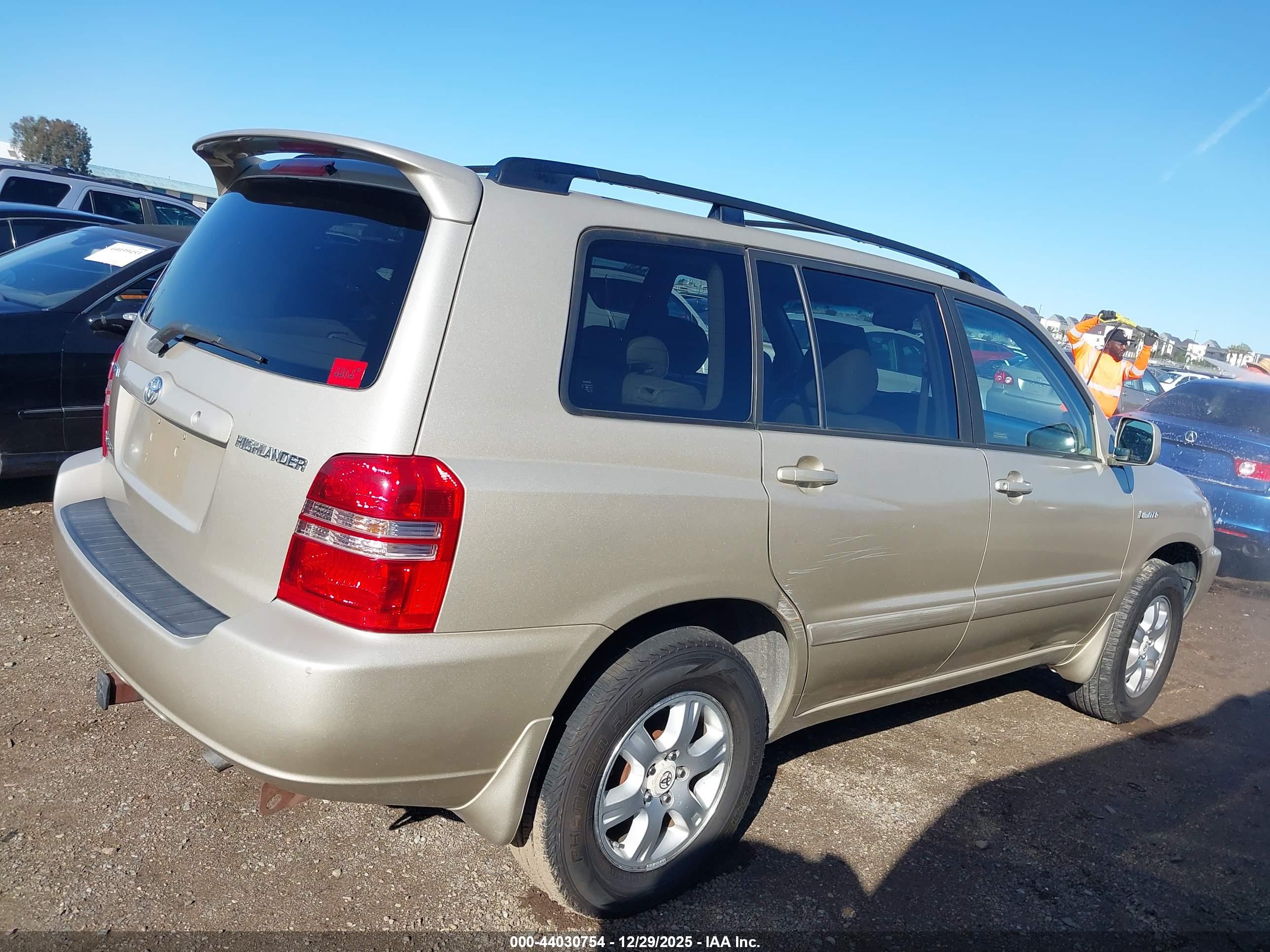 TOYOTA HIGHLANDER image 6
