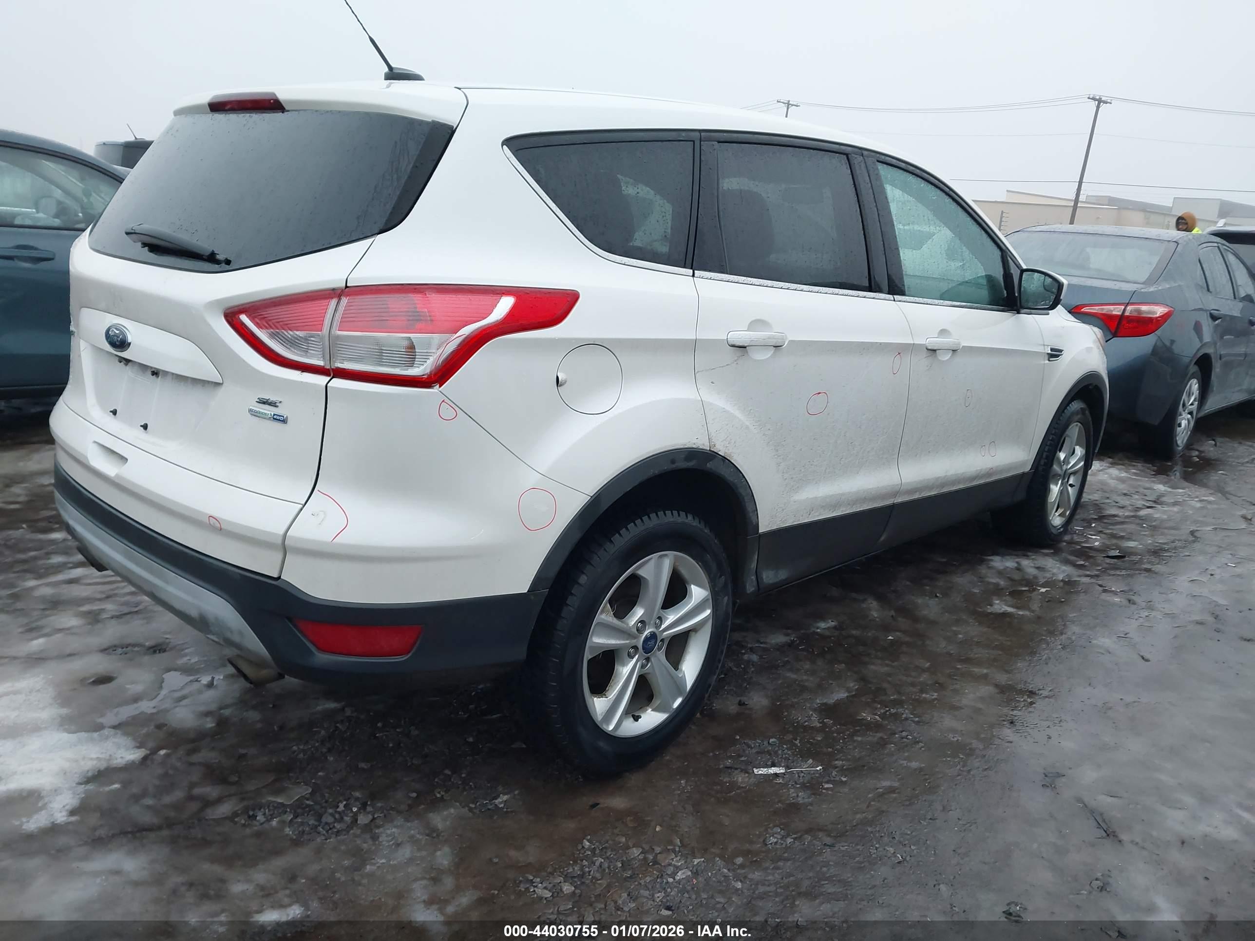 FORD ESCAPE image 4
