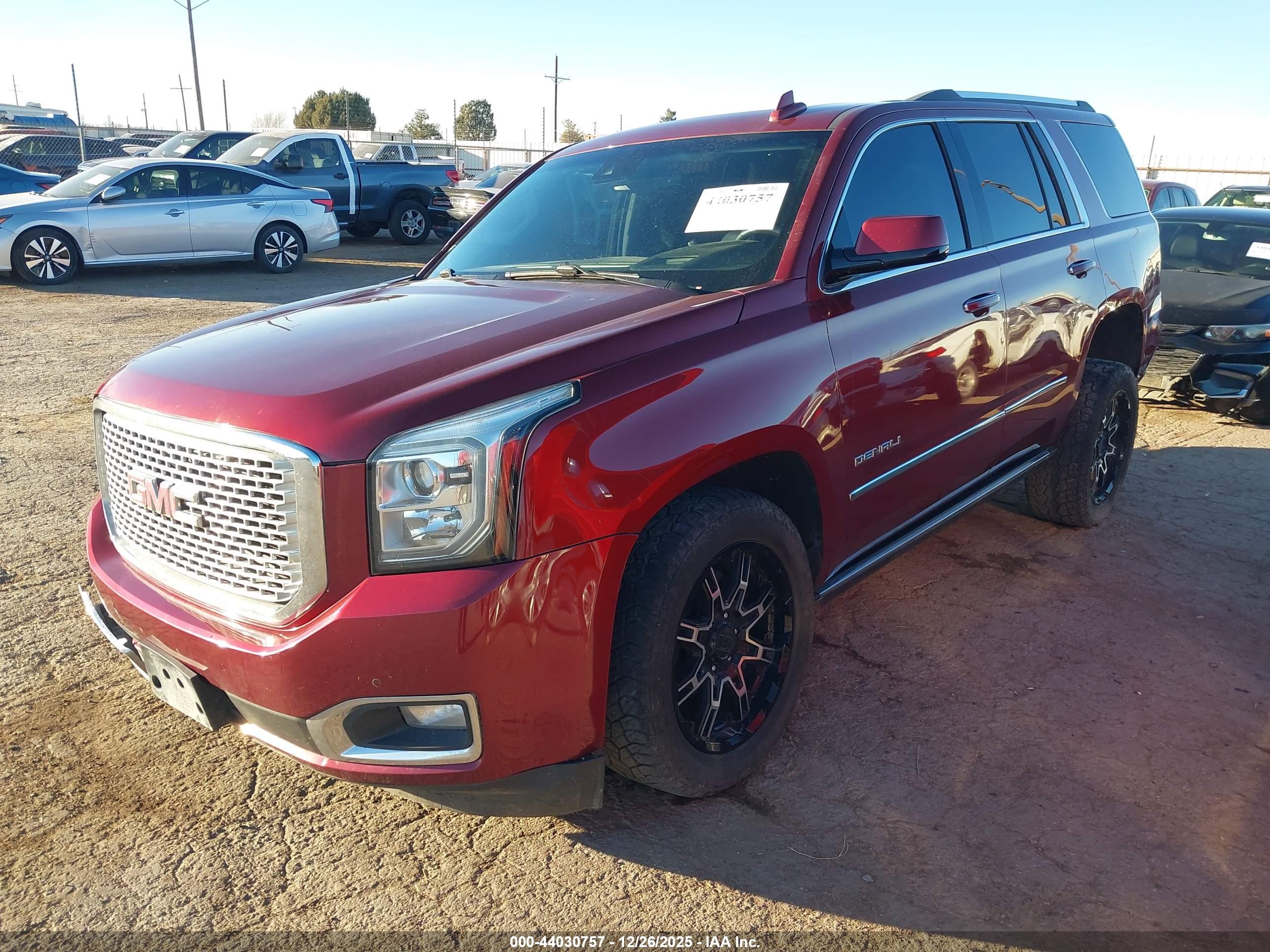 GMC YUKON image 2