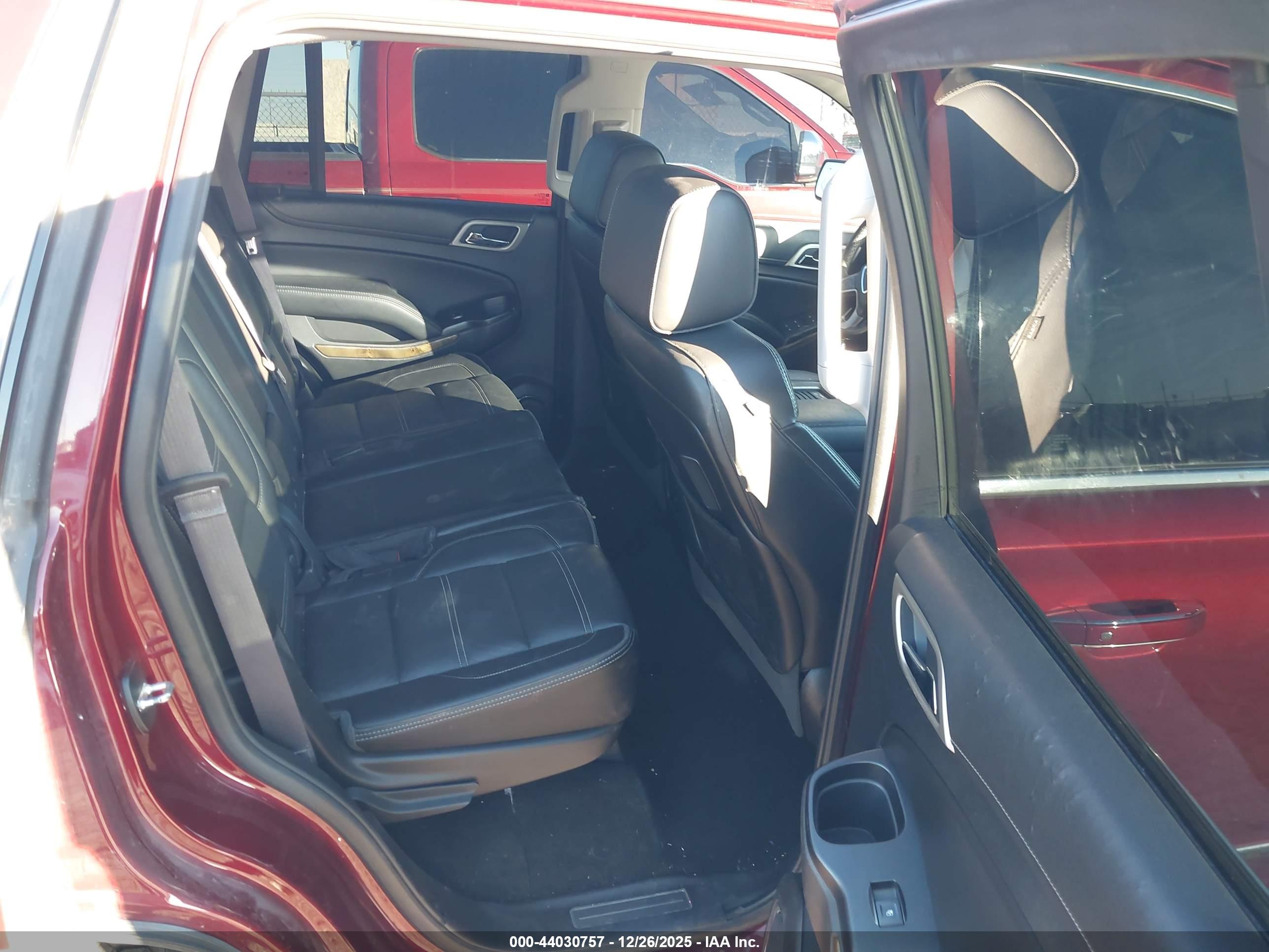 GMC YUKON image 8