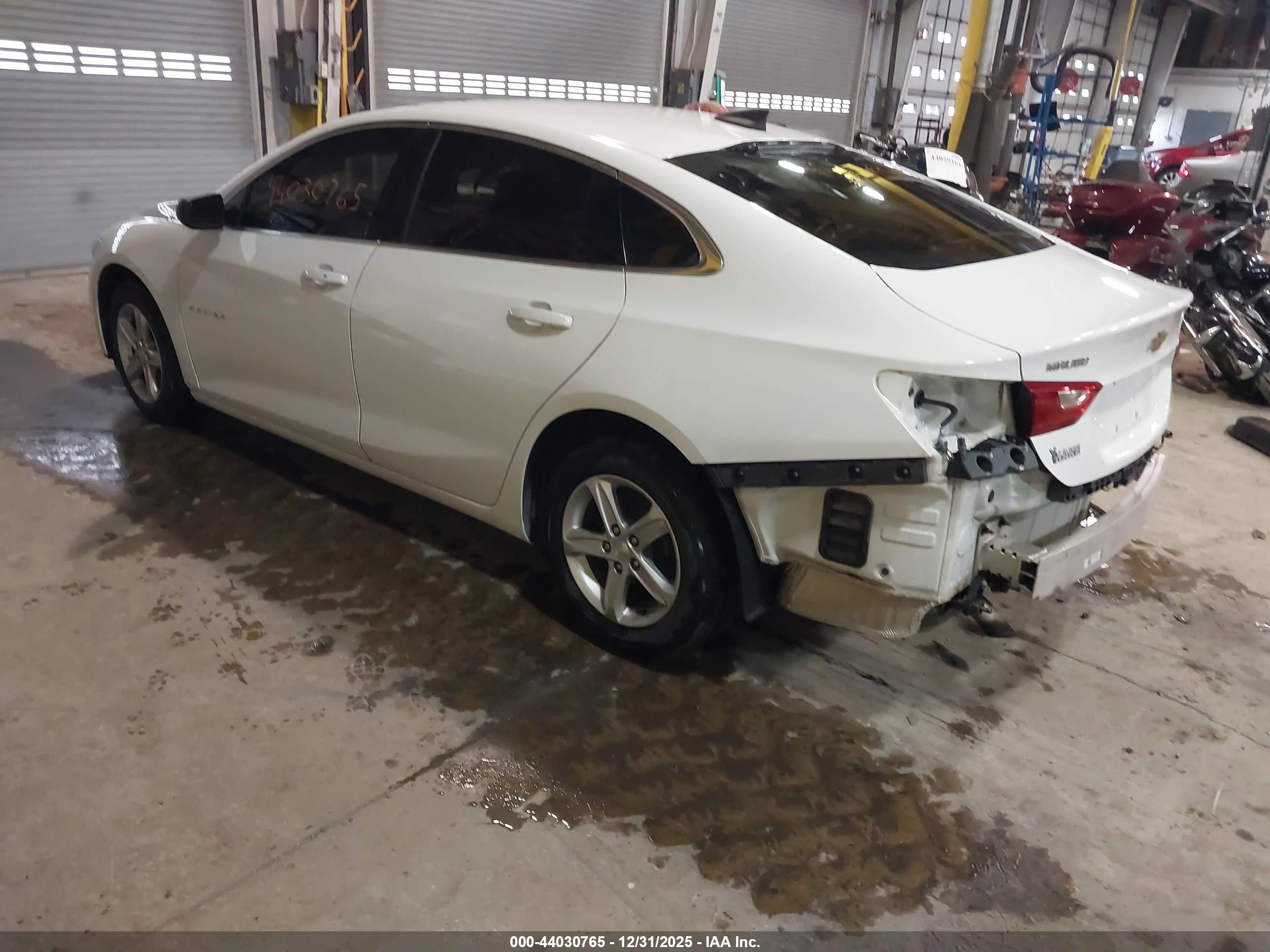 CHEVROLET MALIBU image 3