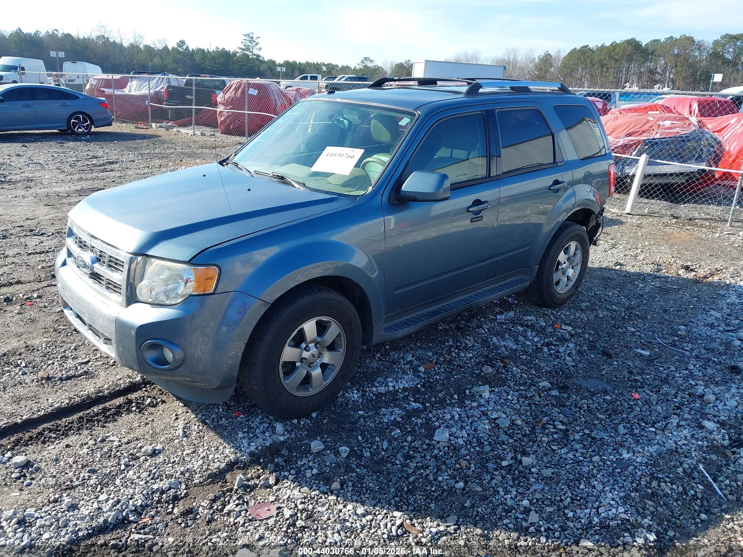 FORD ESCAPE image 2