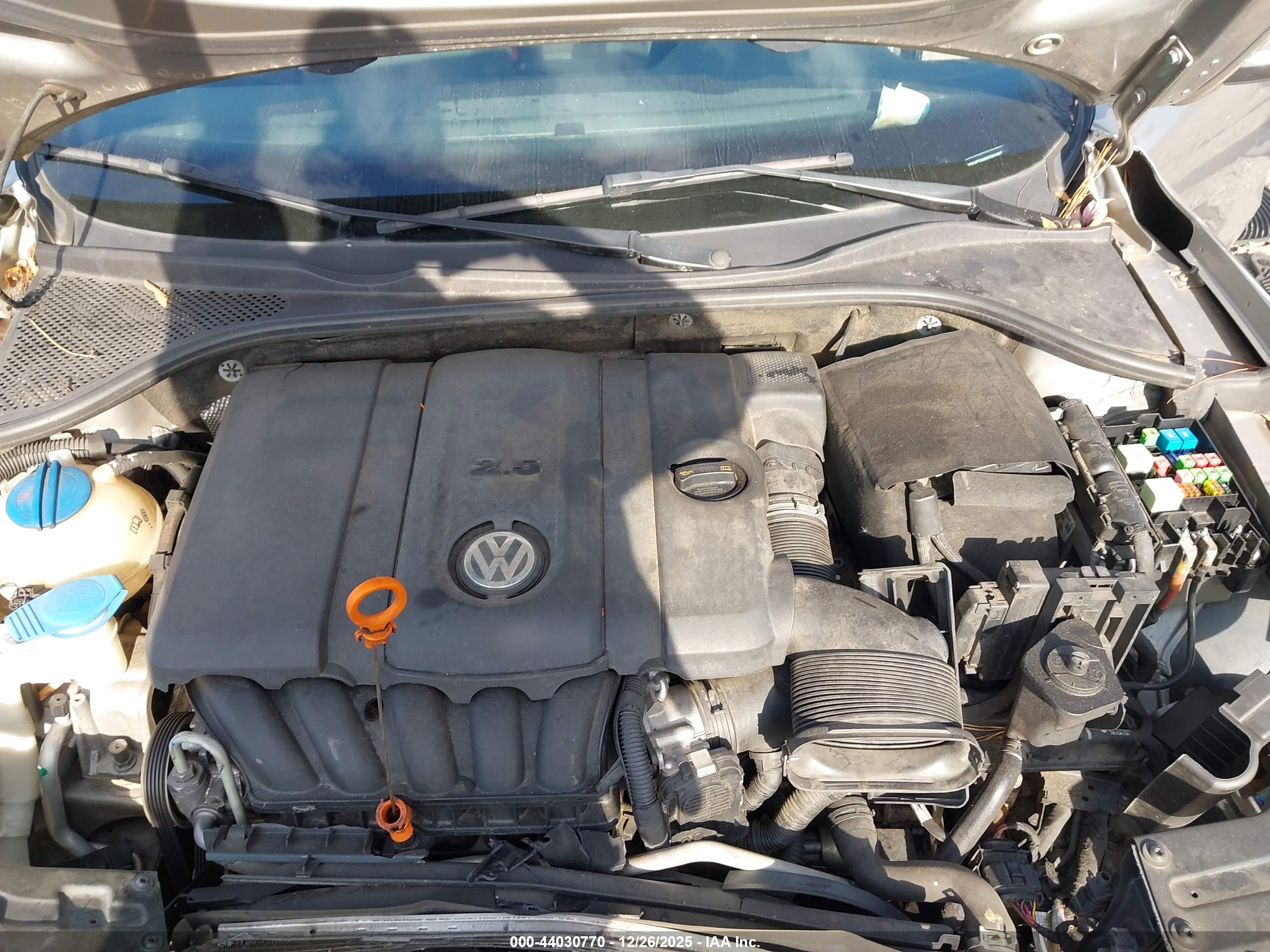 VOLKSWAGEN PASSAT image 10