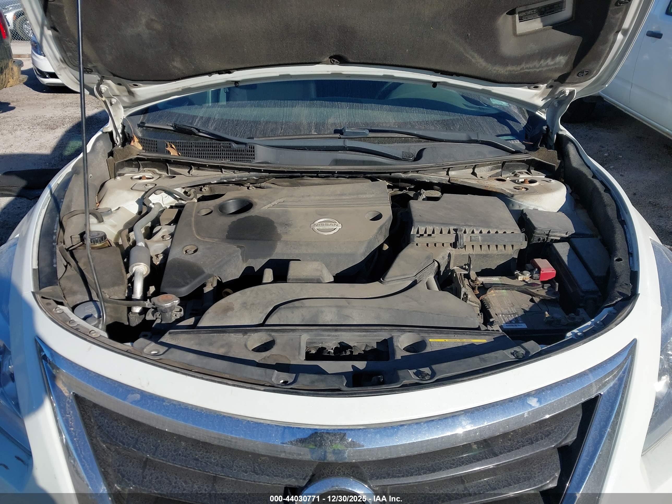 NISSAN ALTIMA image 10
