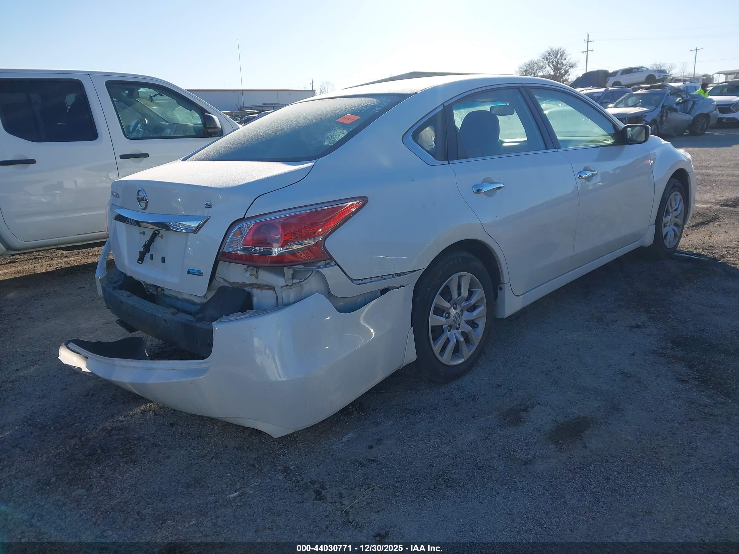 NISSAN ALTIMA image 4