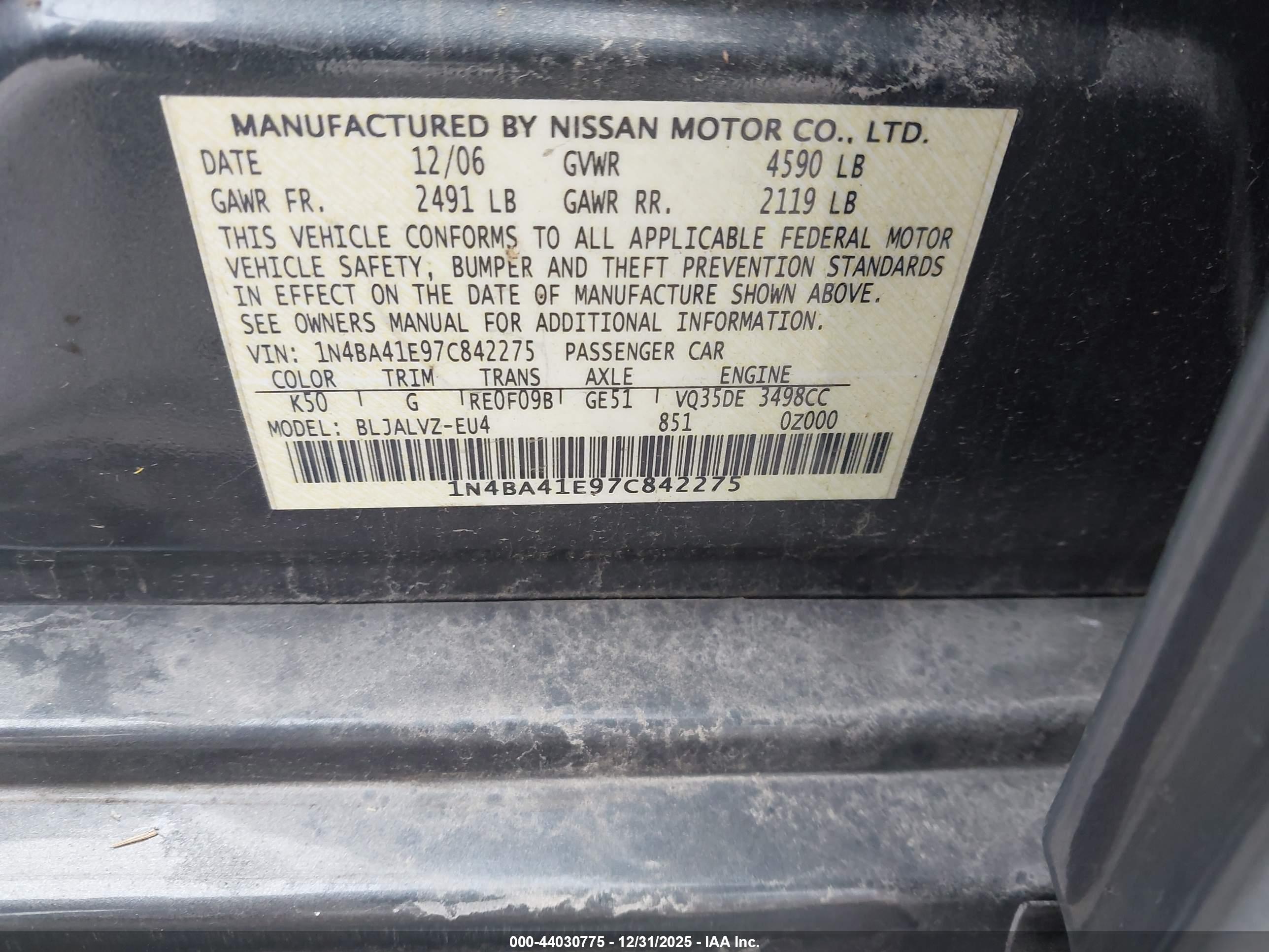 NISSAN MAXIMA image 9