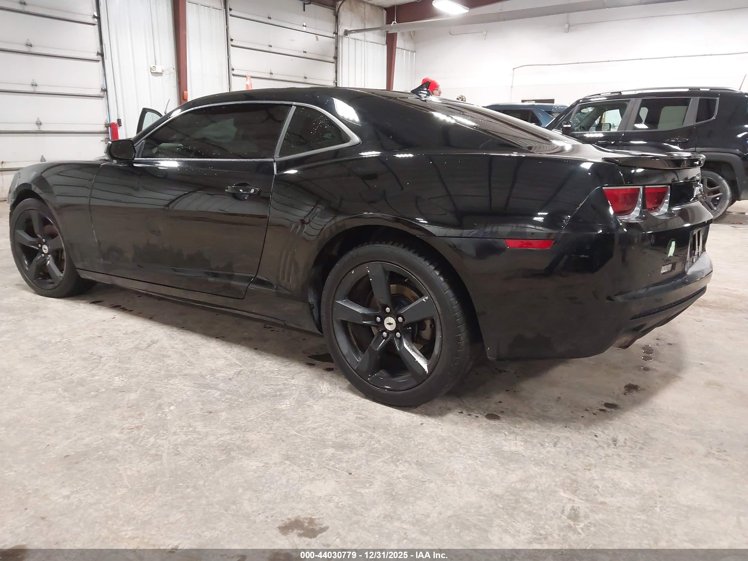 CHEVROLET CAMARO image 3