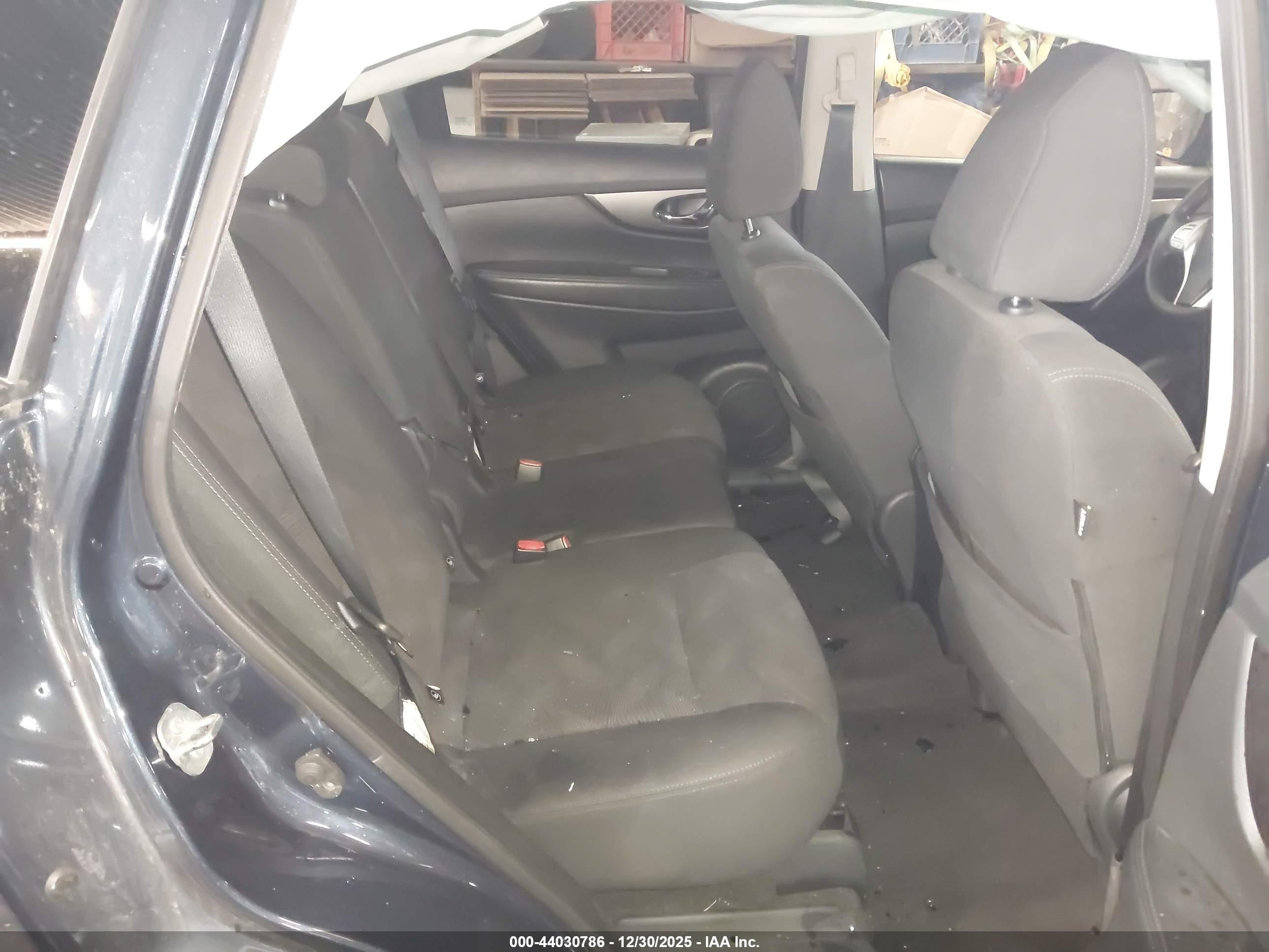 NISSAN ROGUE image 8