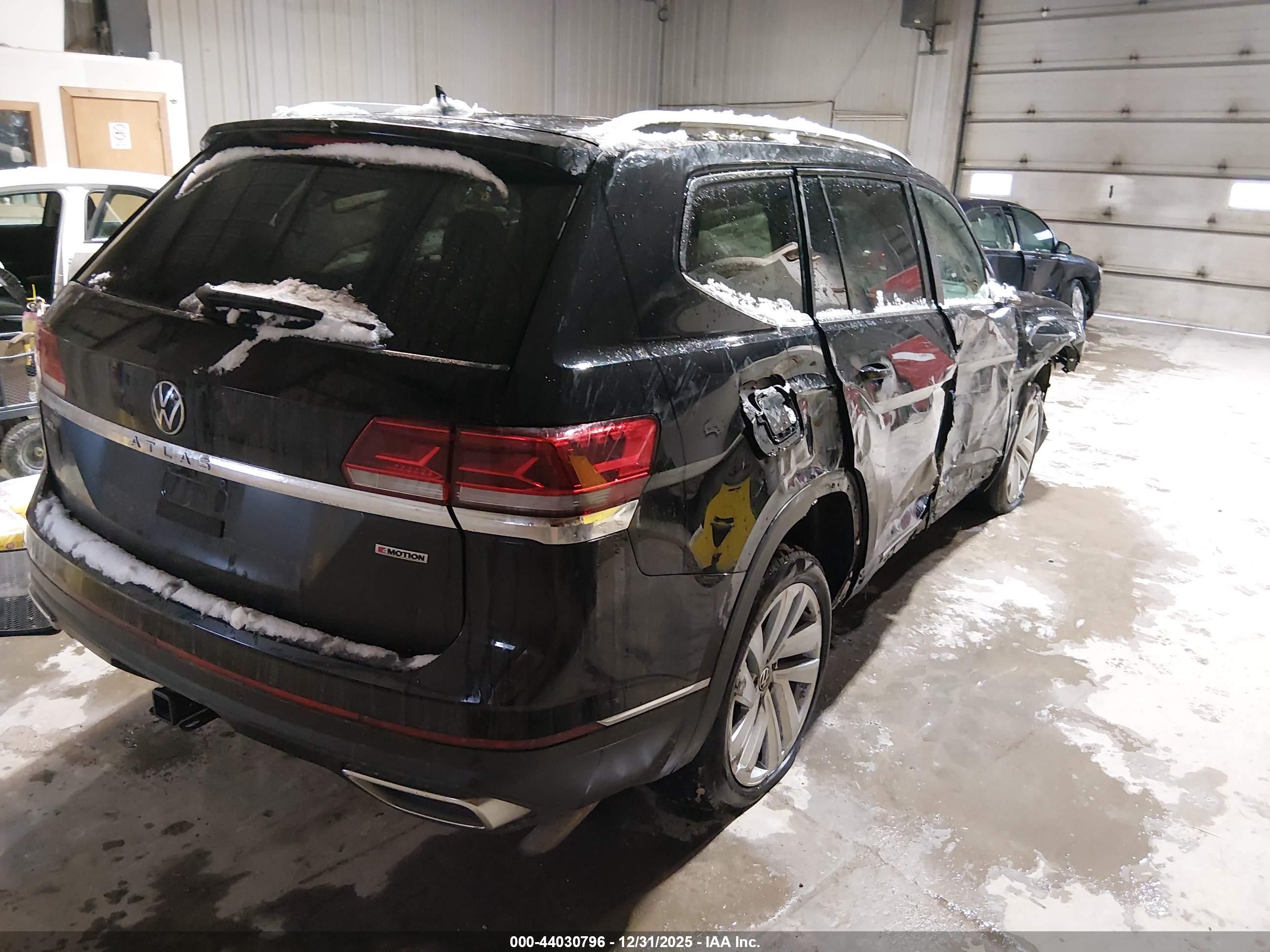 VOLKSWAGEN ATLAS image 4