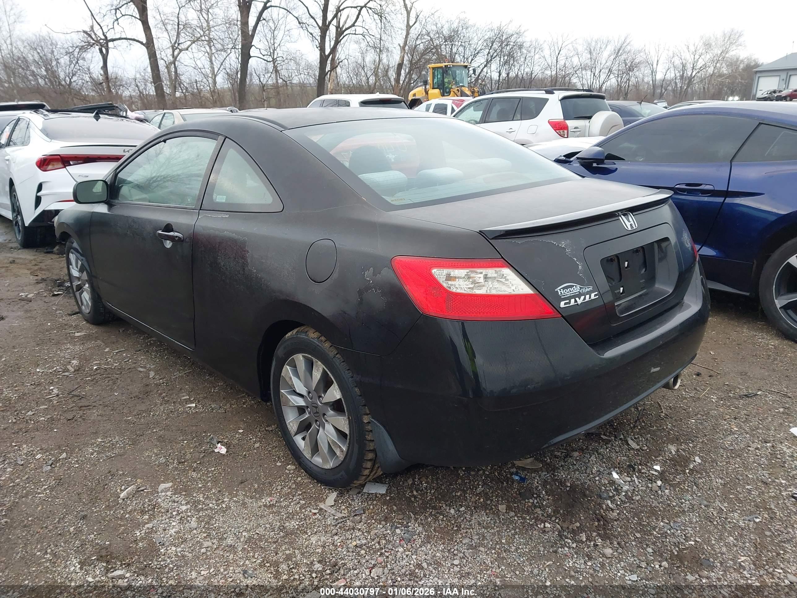 HONDA CIVIC image 3