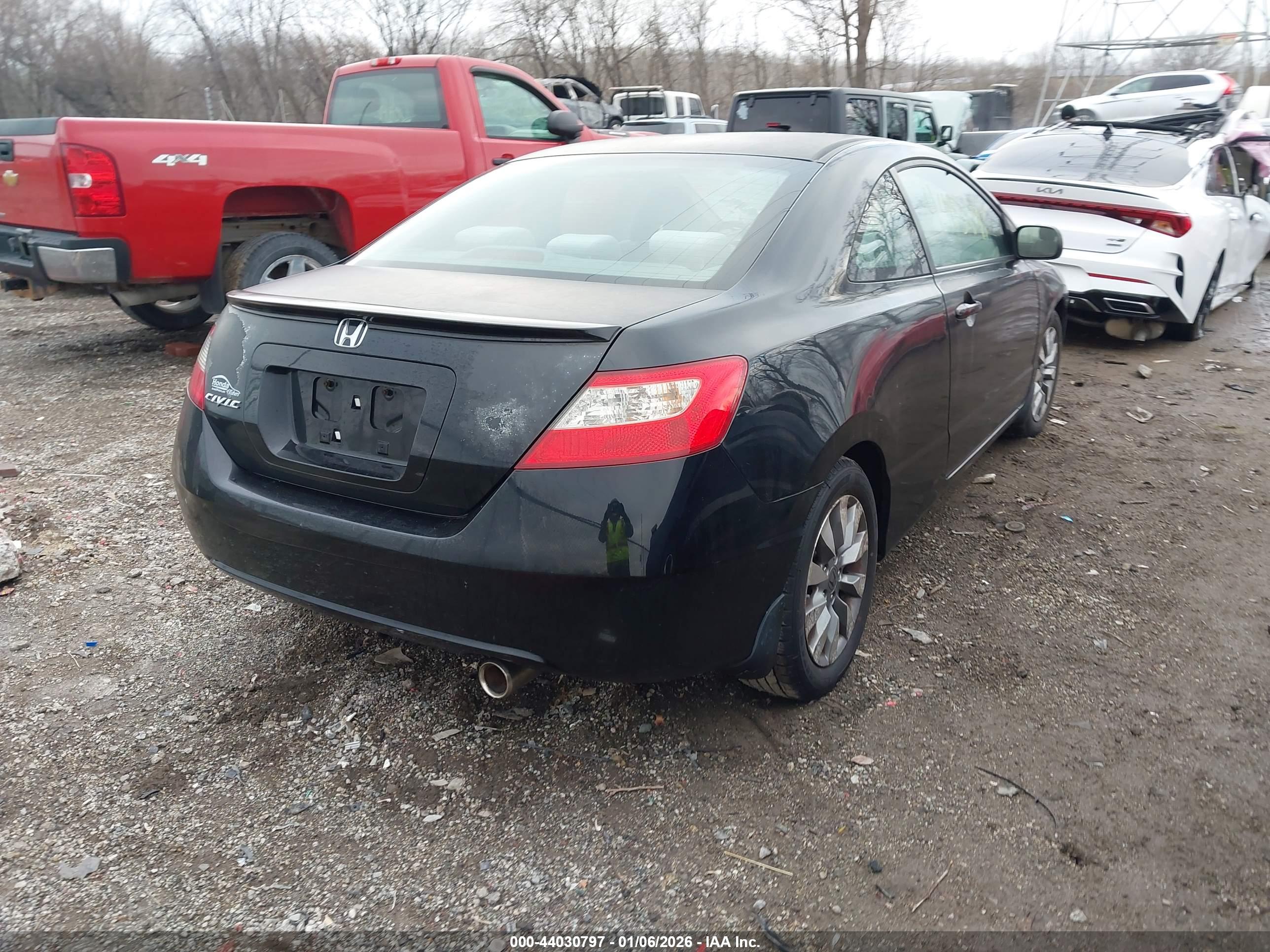HONDA CIVIC image 4