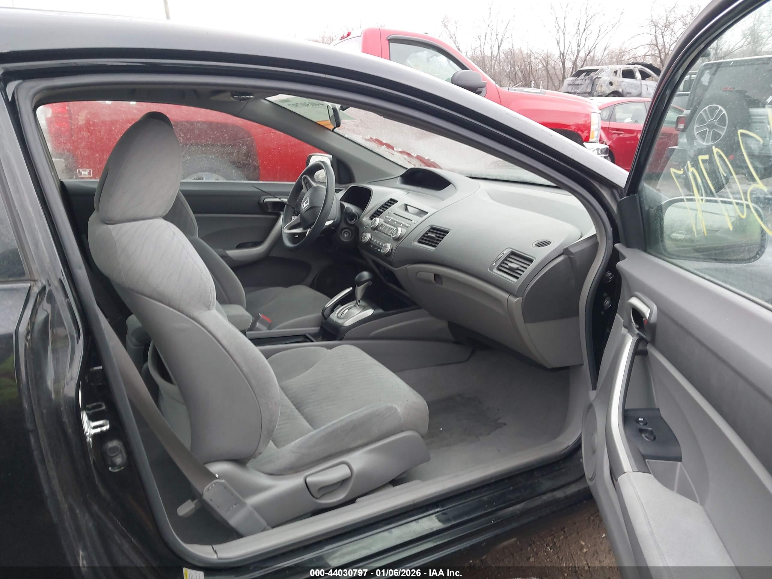 HONDA CIVIC image 5