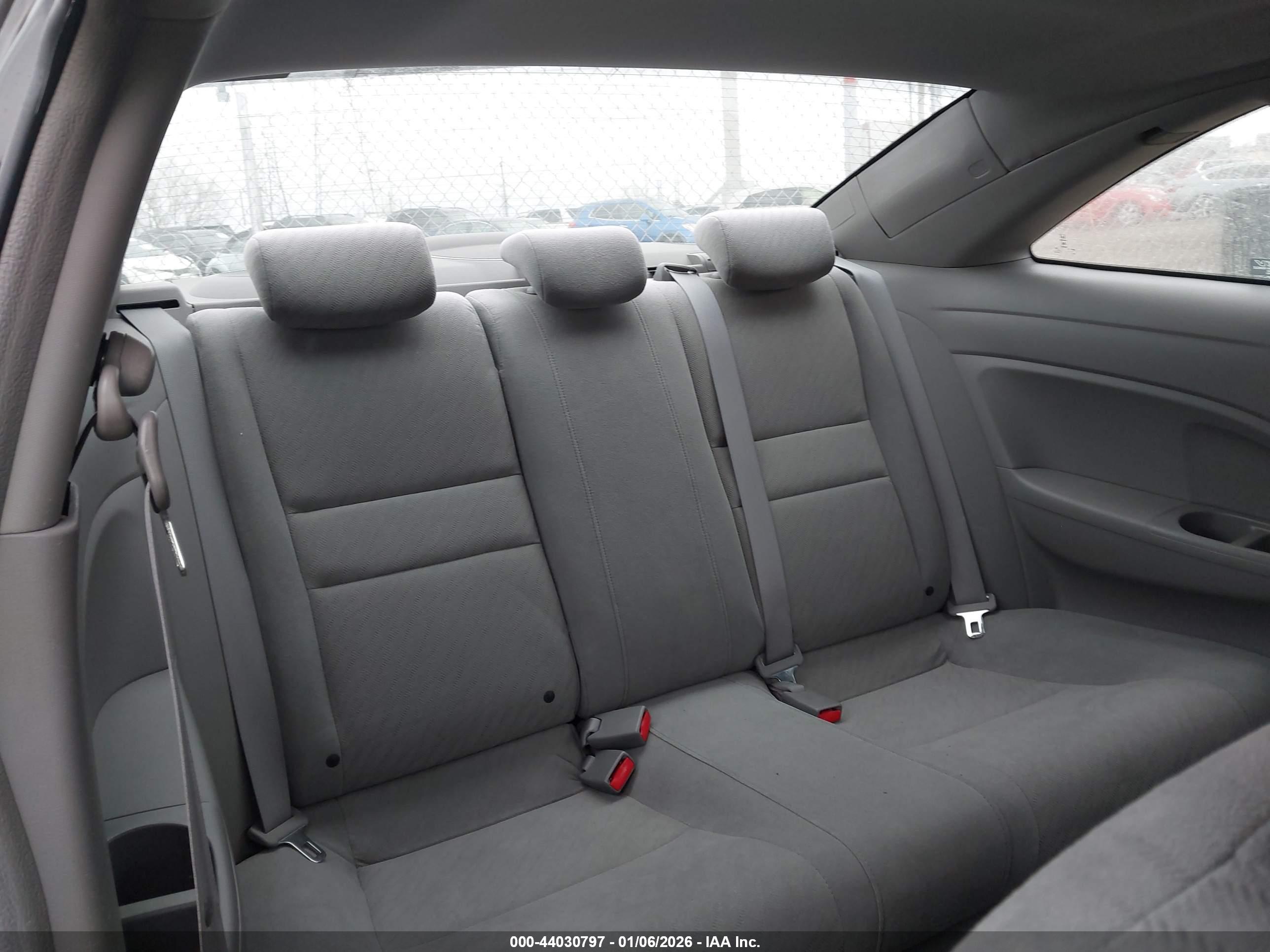 HONDA CIVIC image 8