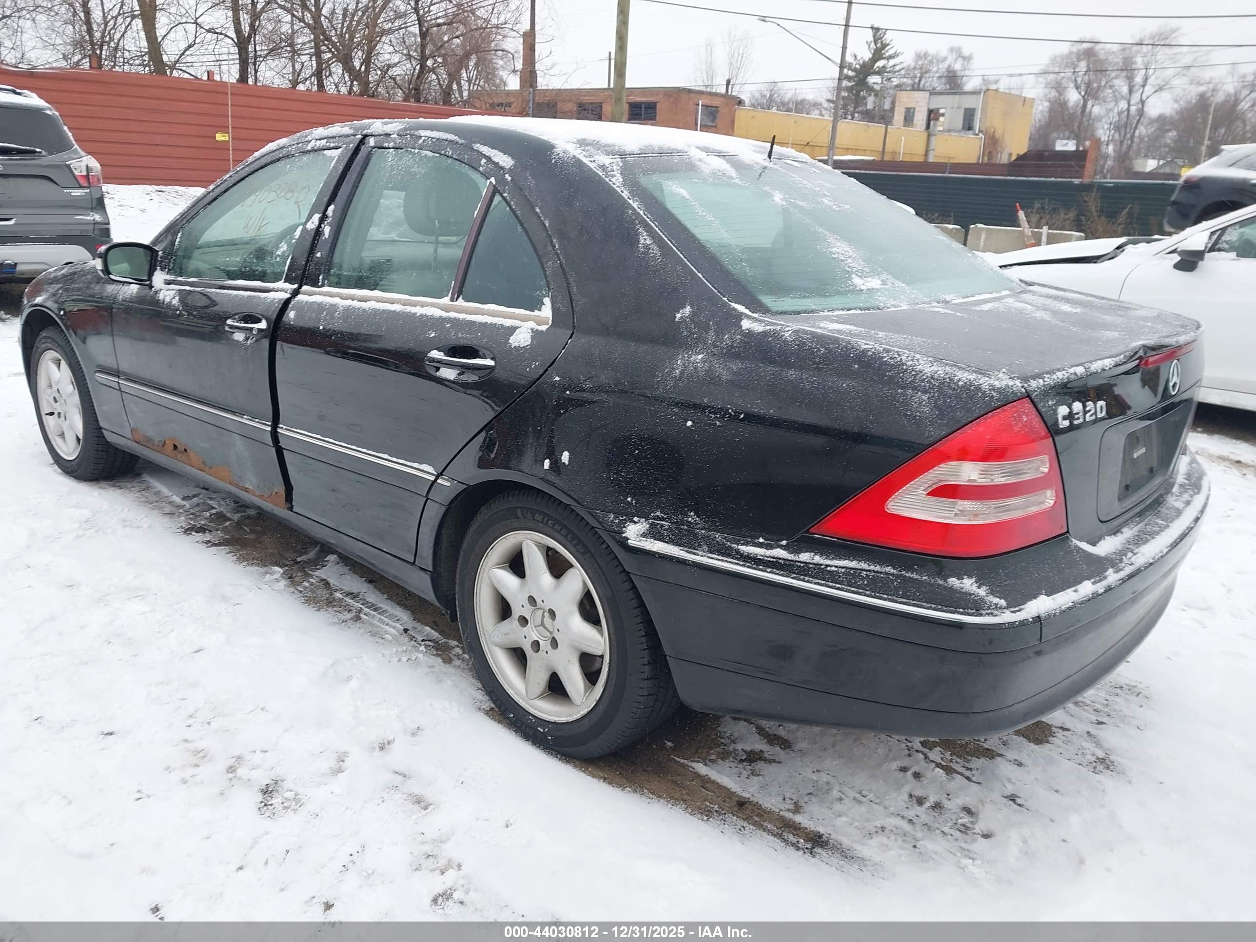 MERCEDES-BENZ C image 3