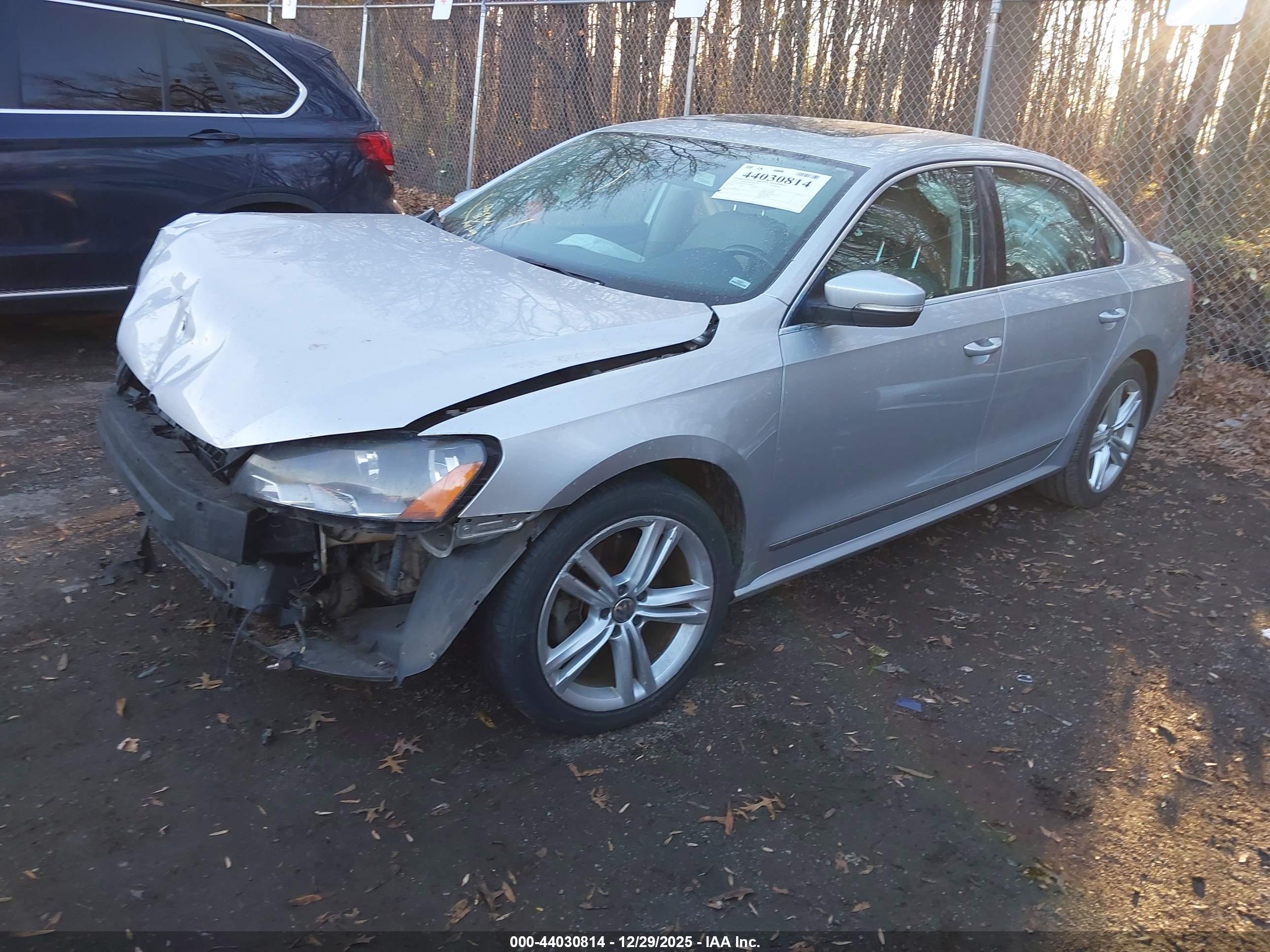 VOLKSWAGEN PASSAT image 2