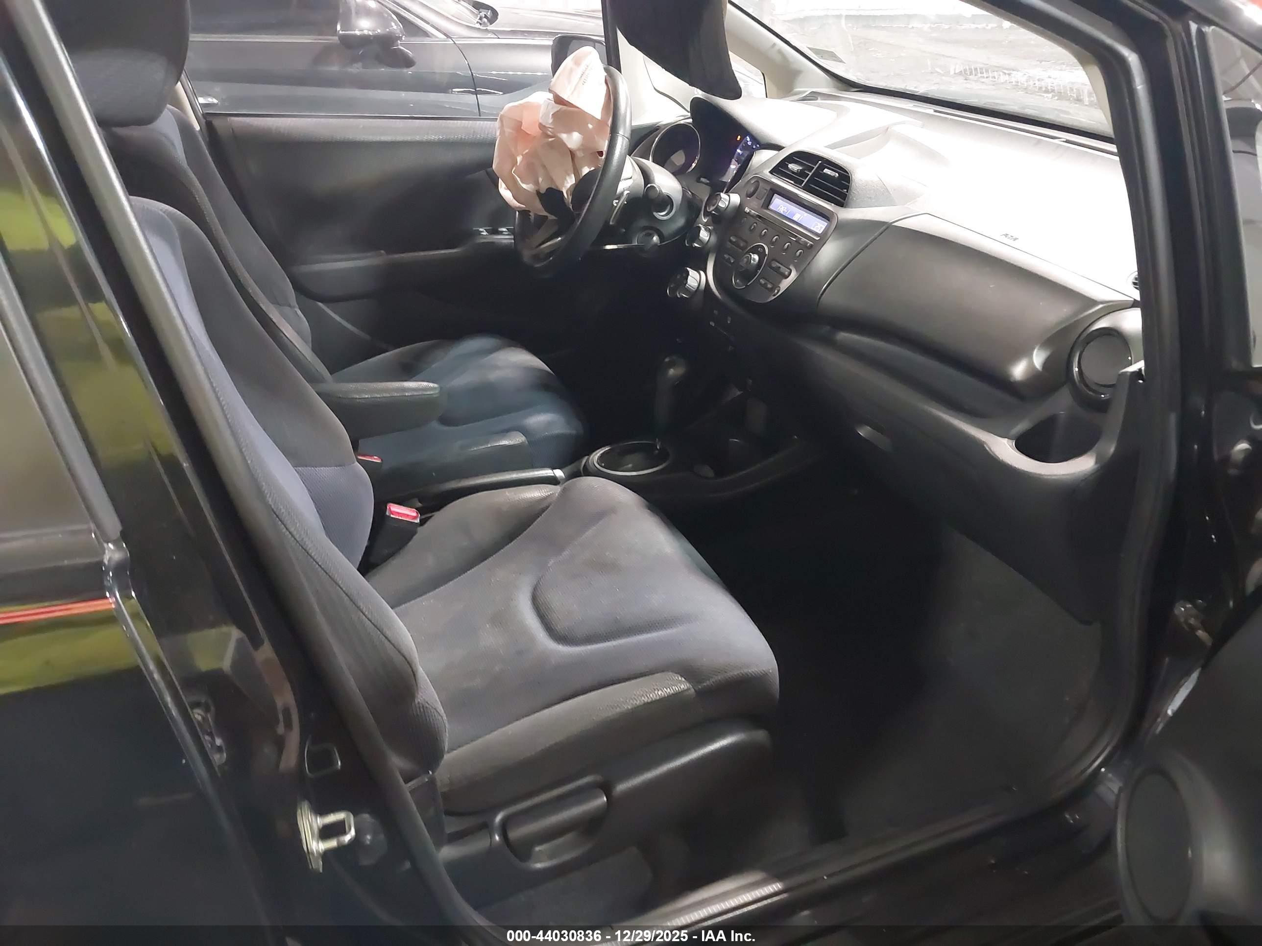HONDA FIT image 5