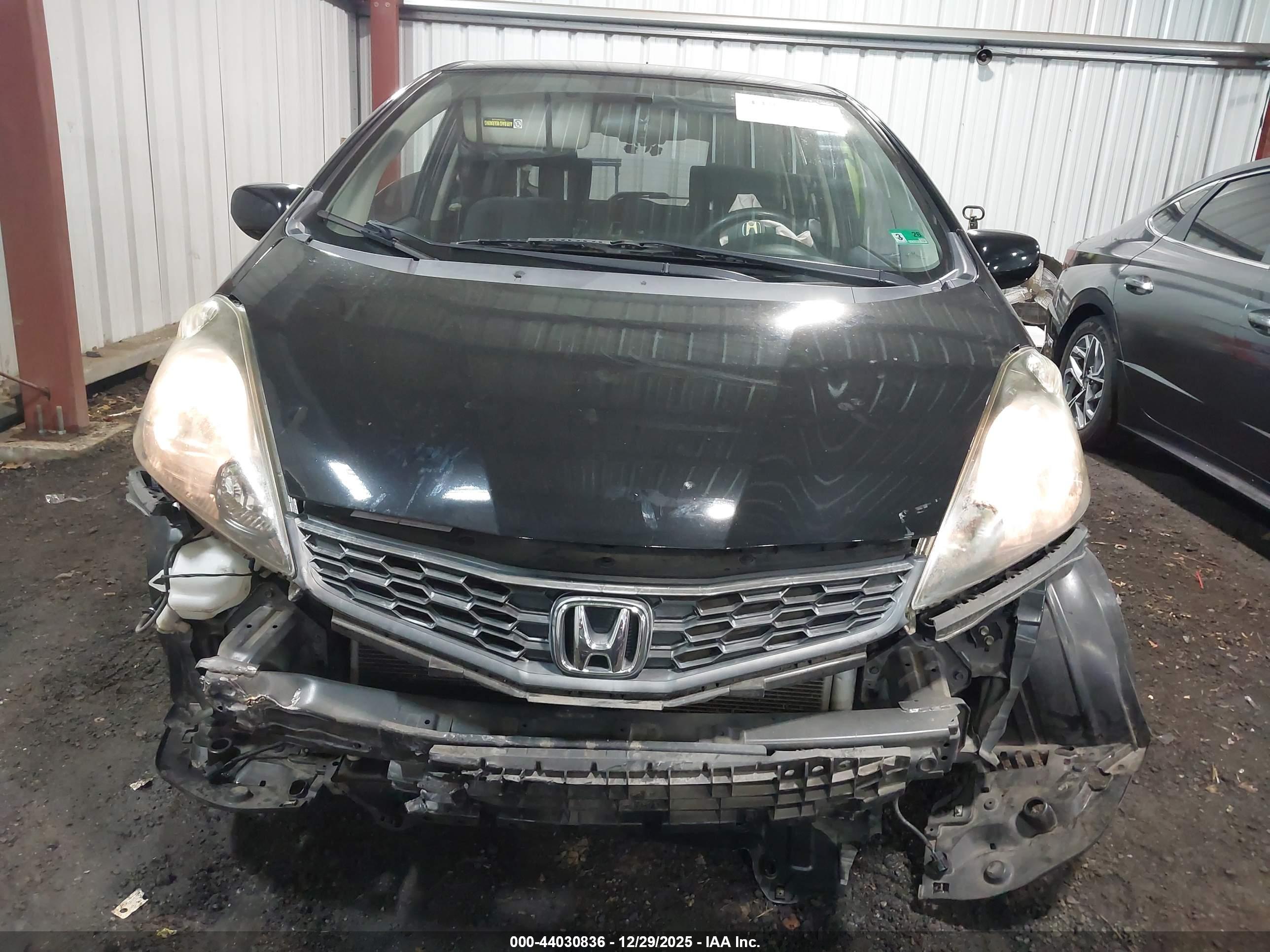 HONDA FIT image 6