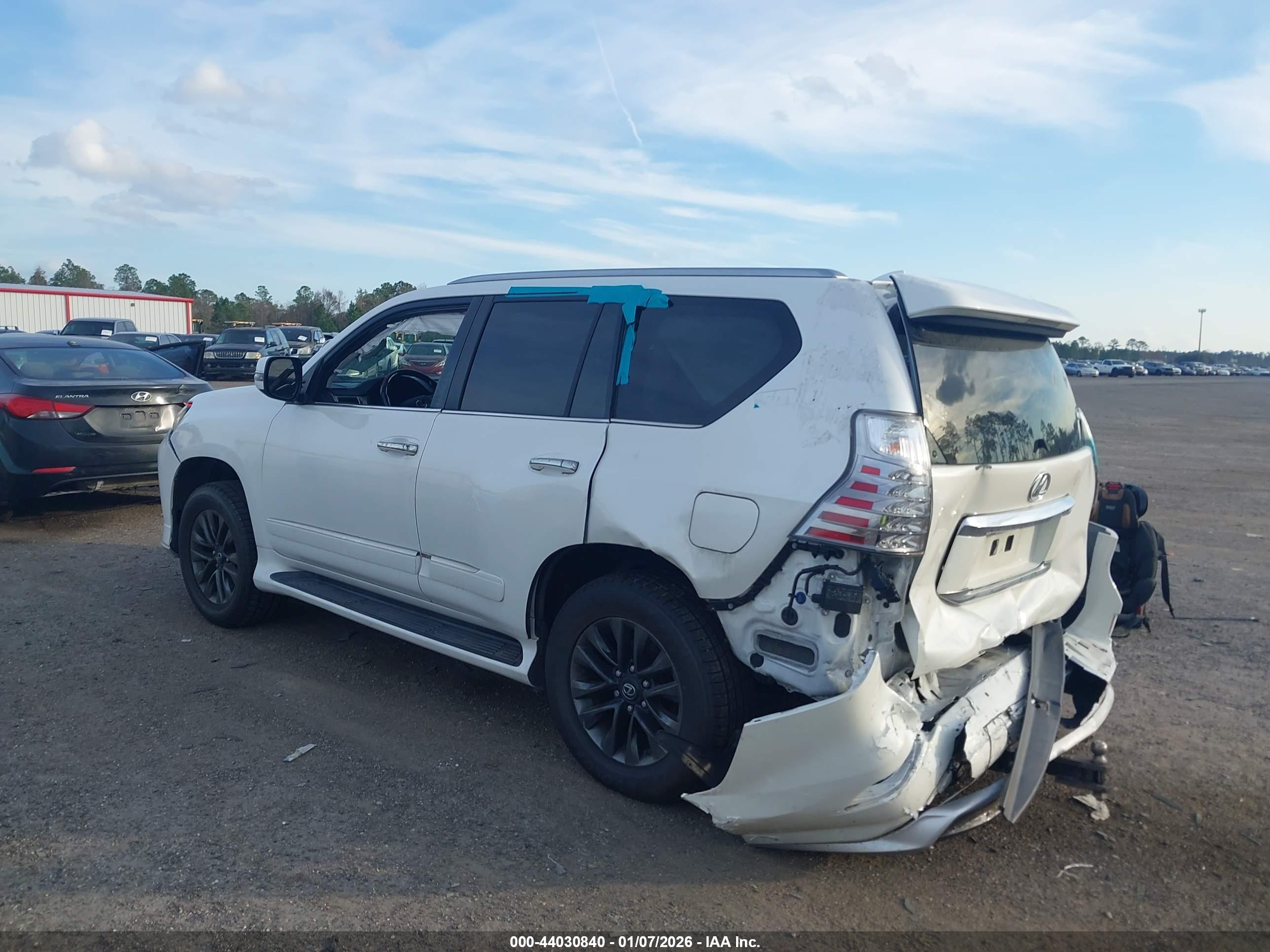 LEXUS GX image 3
