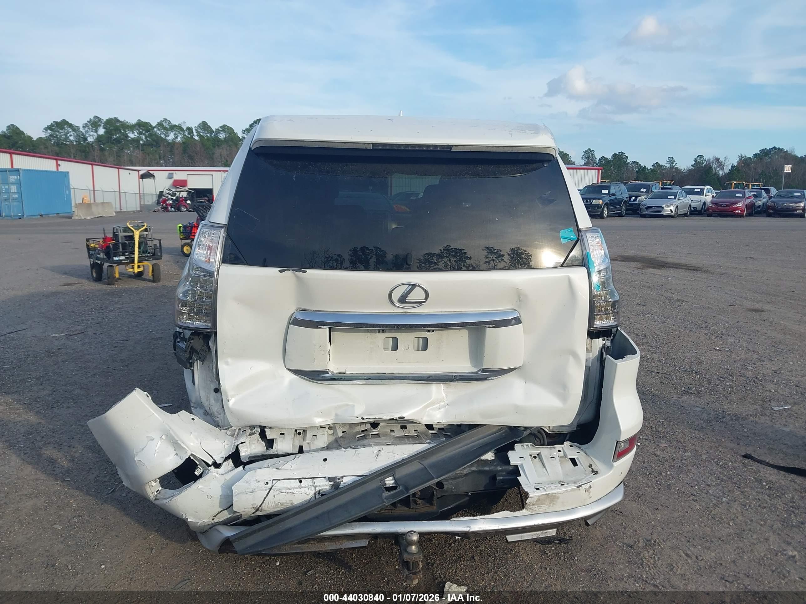 LEXUS GX image 6