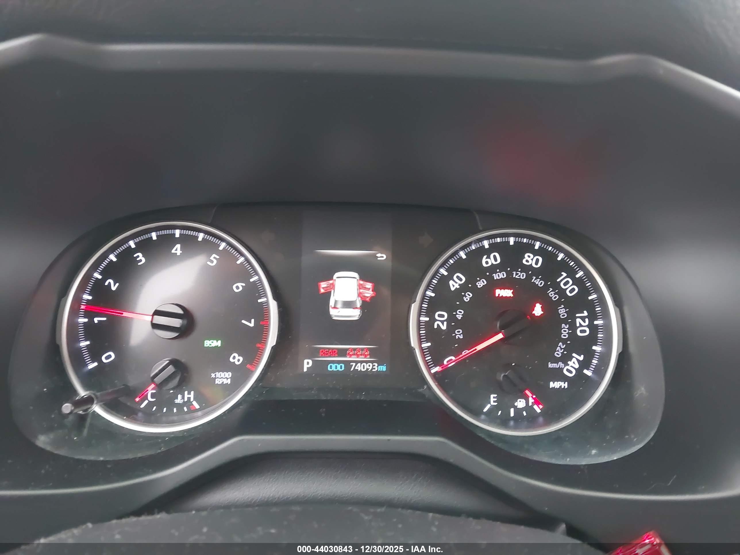 TOYOTA RAV4 image 7