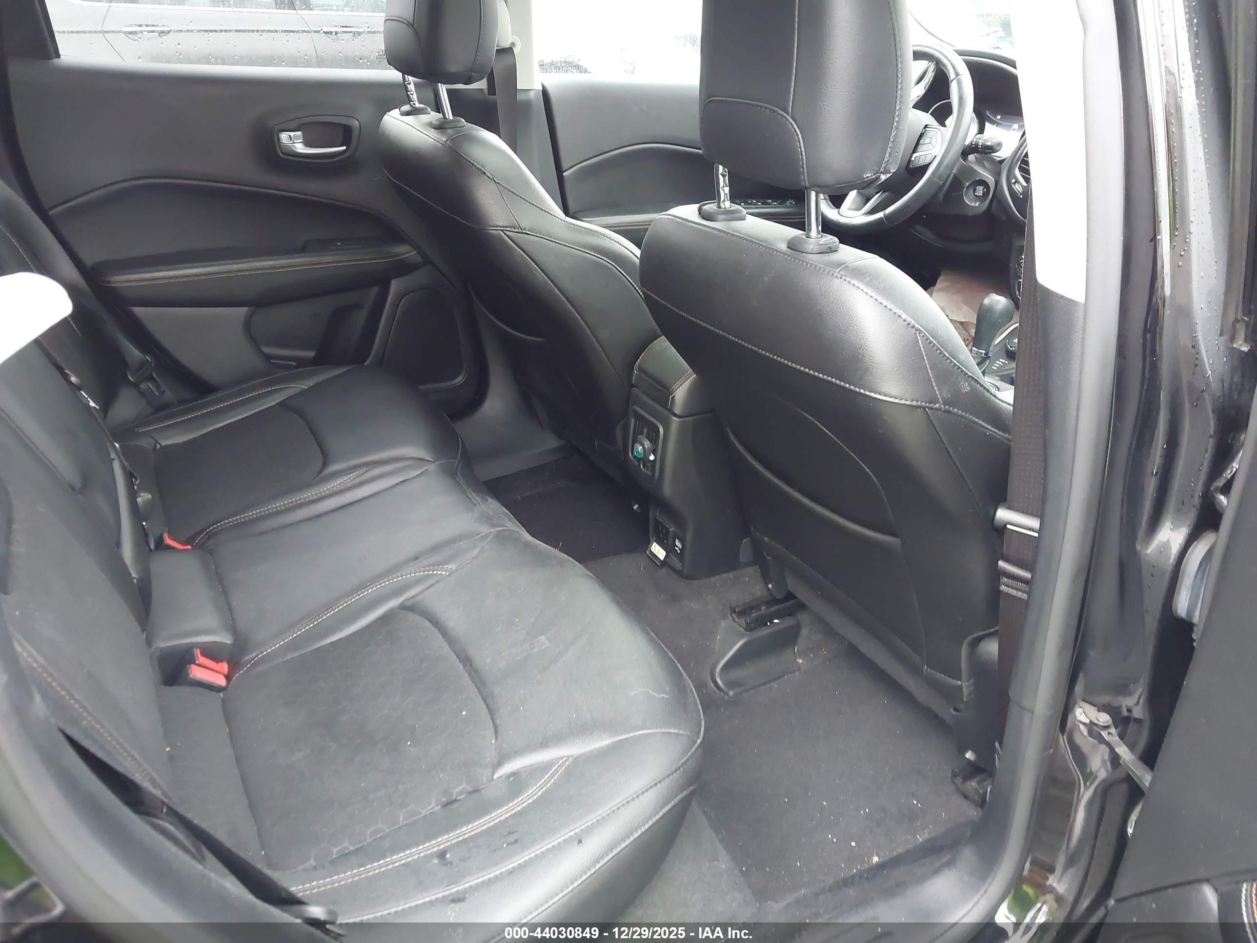 JEEP COMPASS image 8