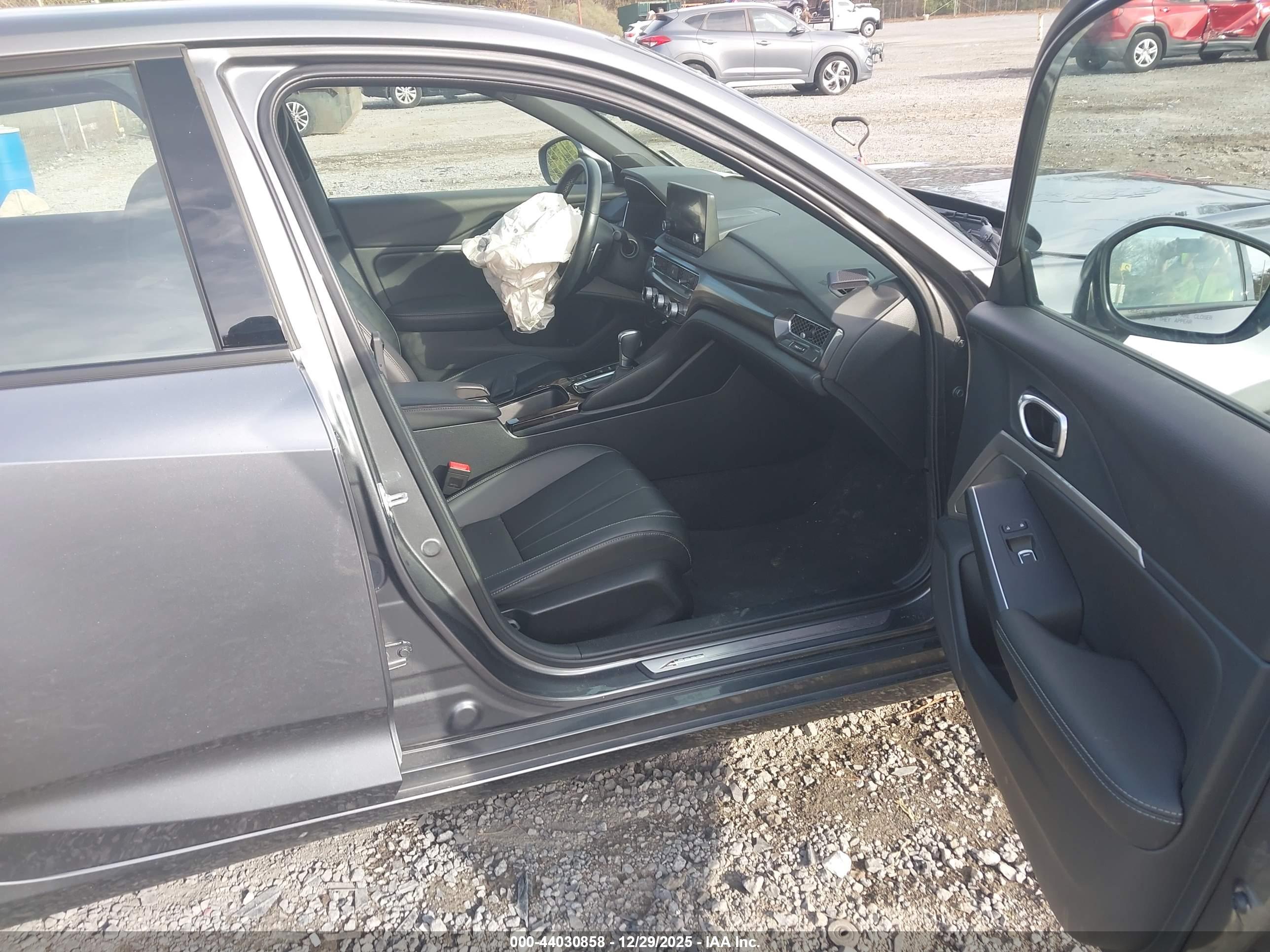 ACURA INTEGRA image 5