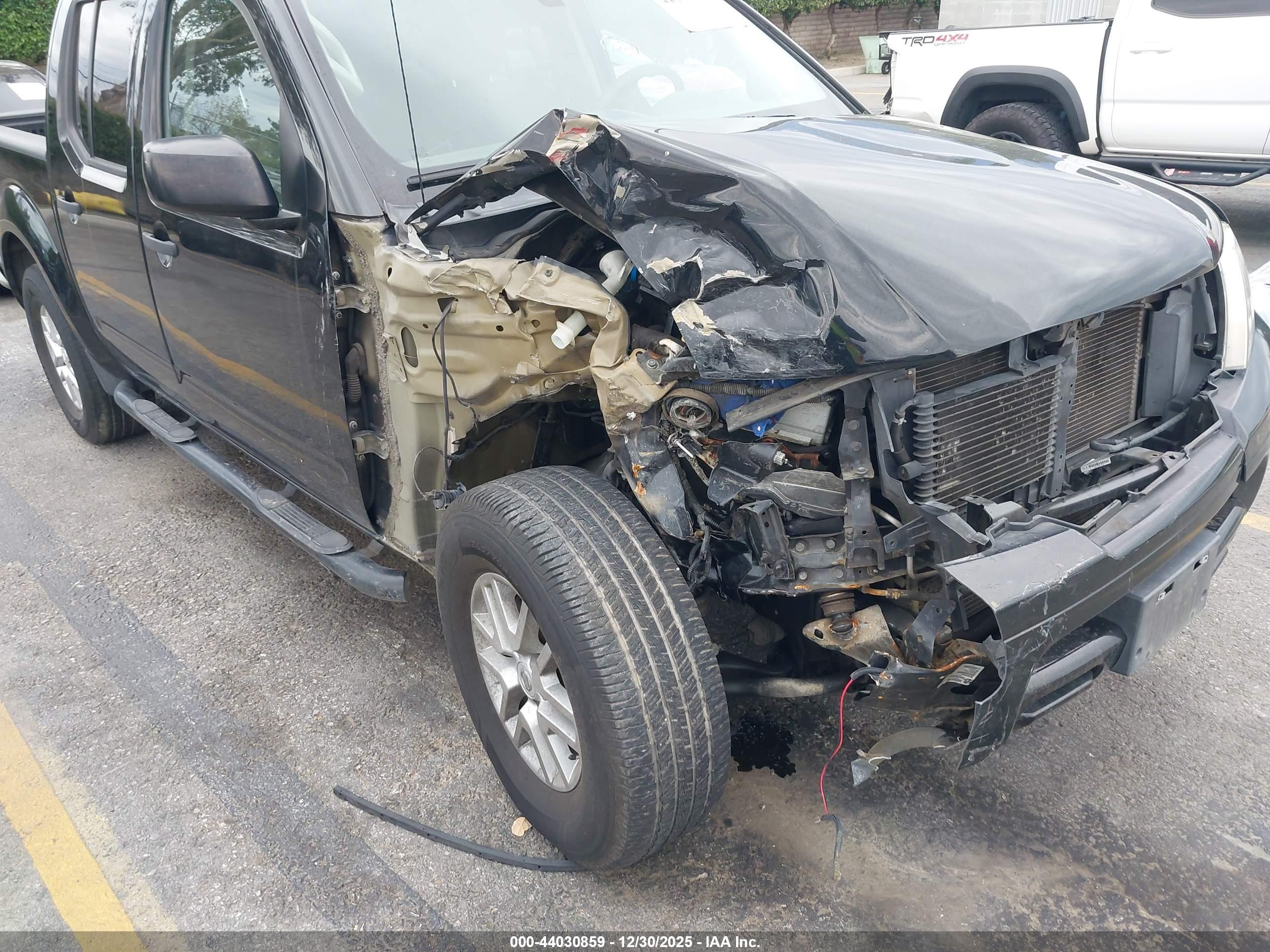 NISSAN FRONTIER image 6