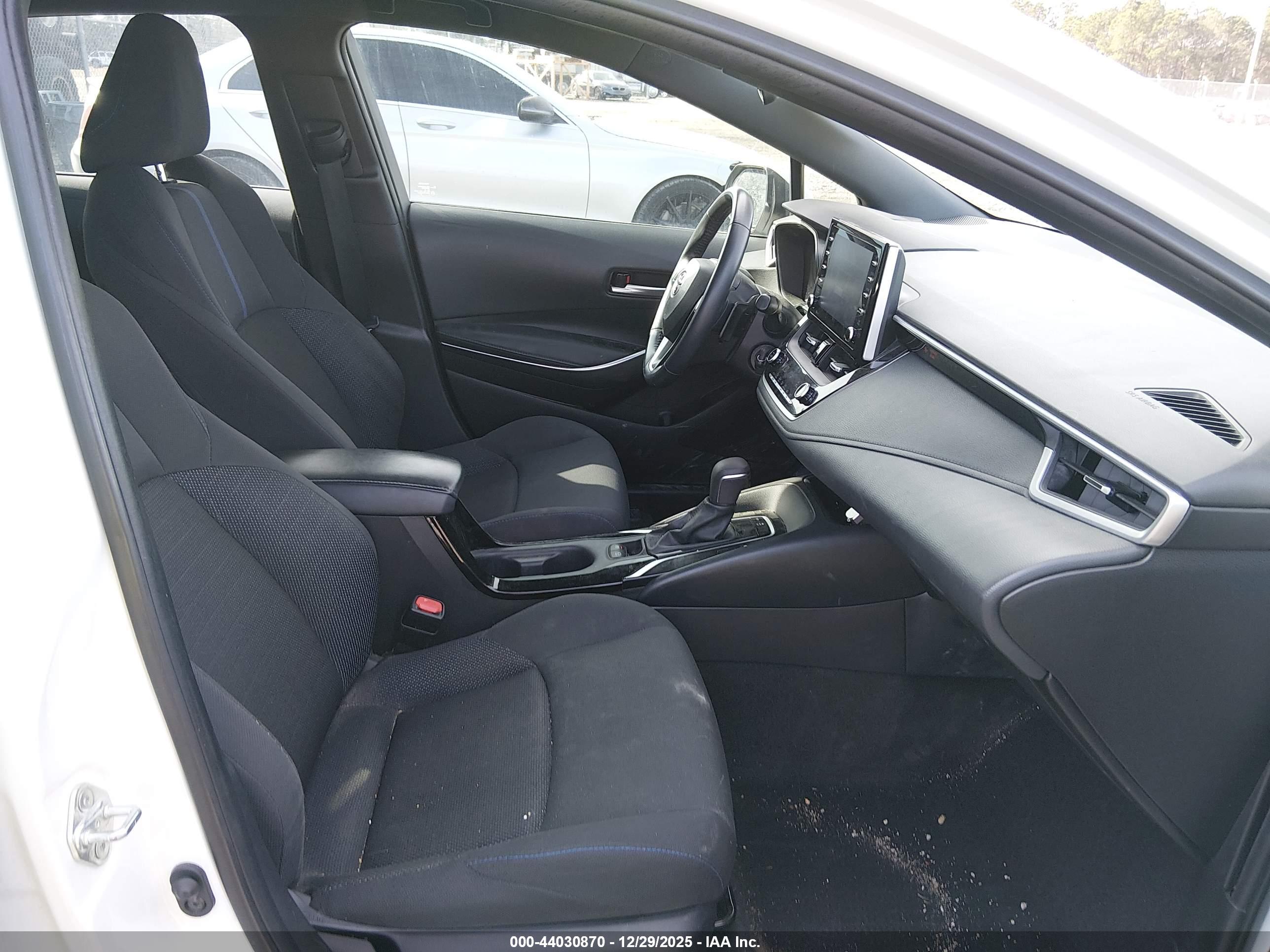 TOYOTA COROLLA image 5