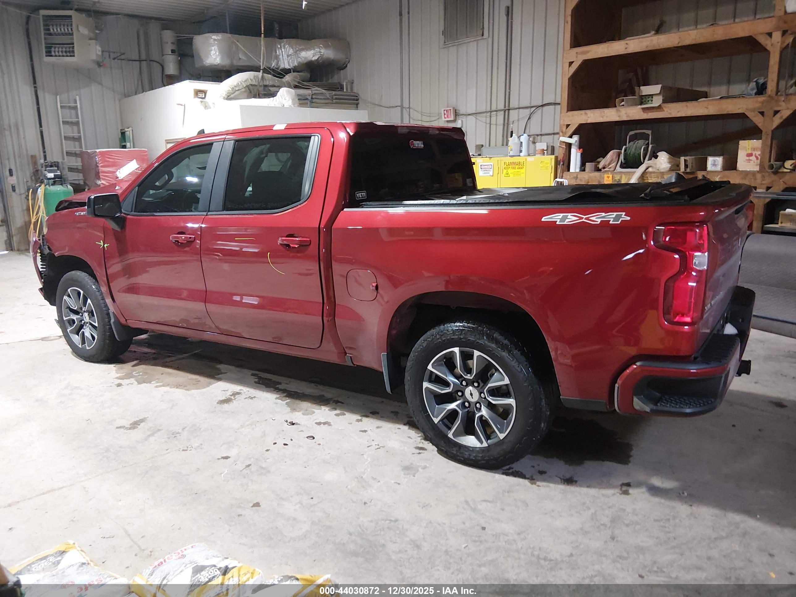 CHEVROLET SILVERADO image 3