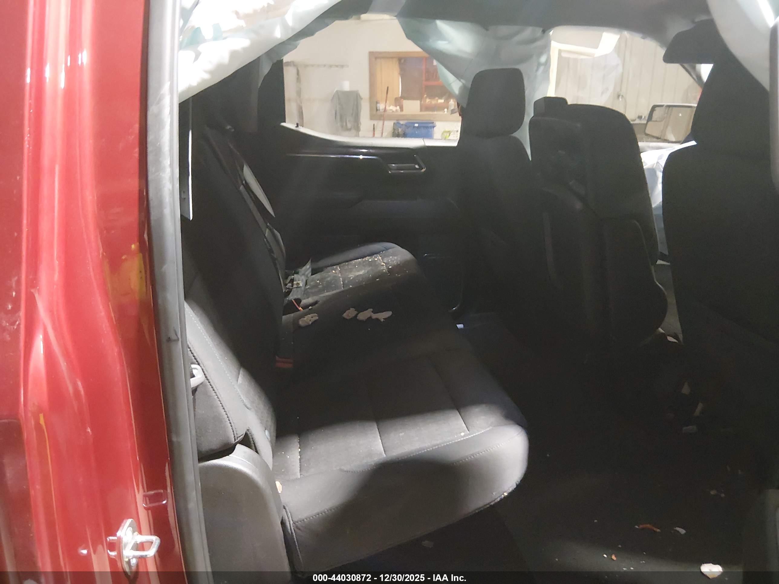 CHEVROLET SILVERADO image 8